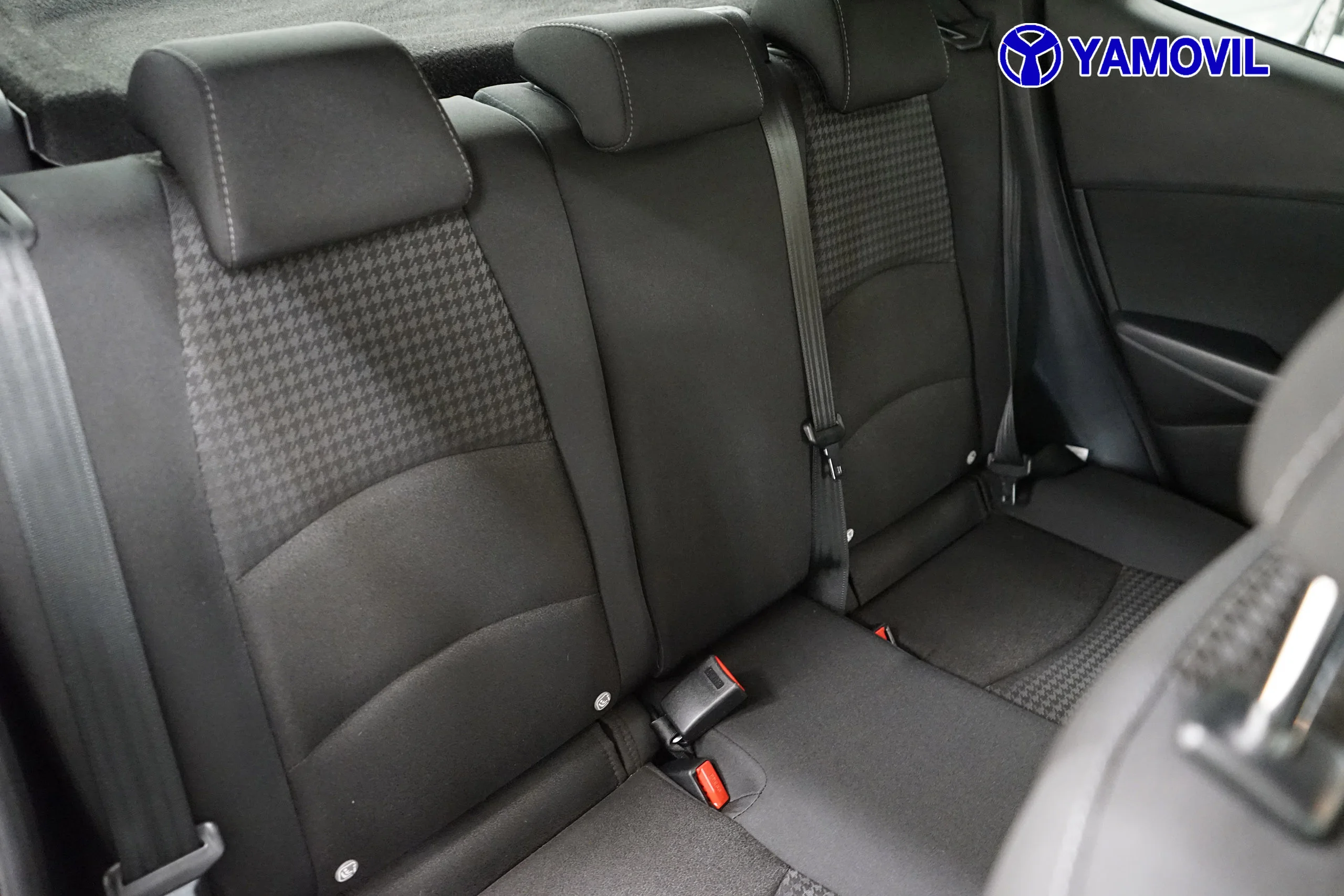 Mazda 2 1.5 GE BLACK TECH EDITION 5P - Foto 16