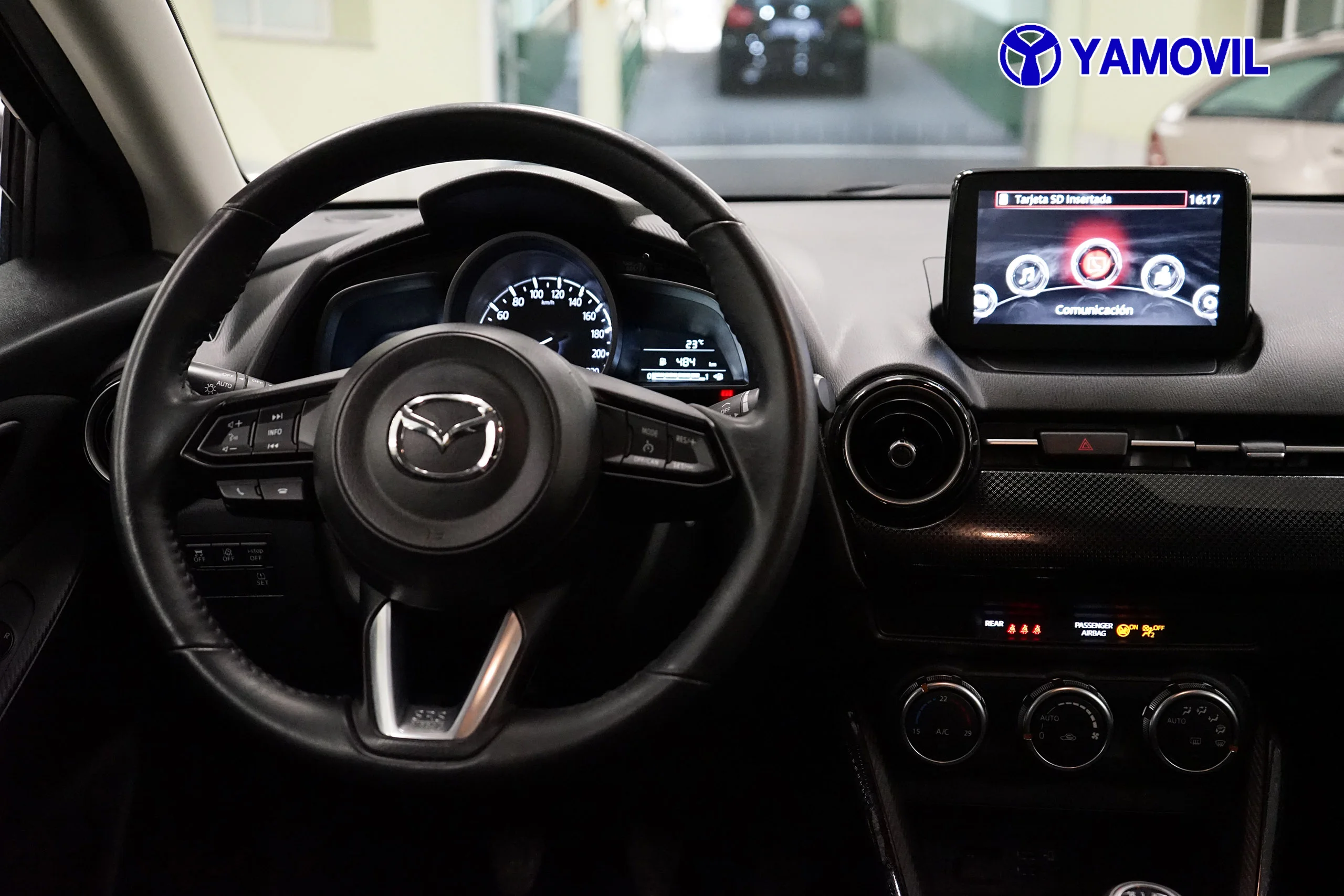 Mazda 2 1.5 GE BLACK TECH EDITION 5P - Foto 17