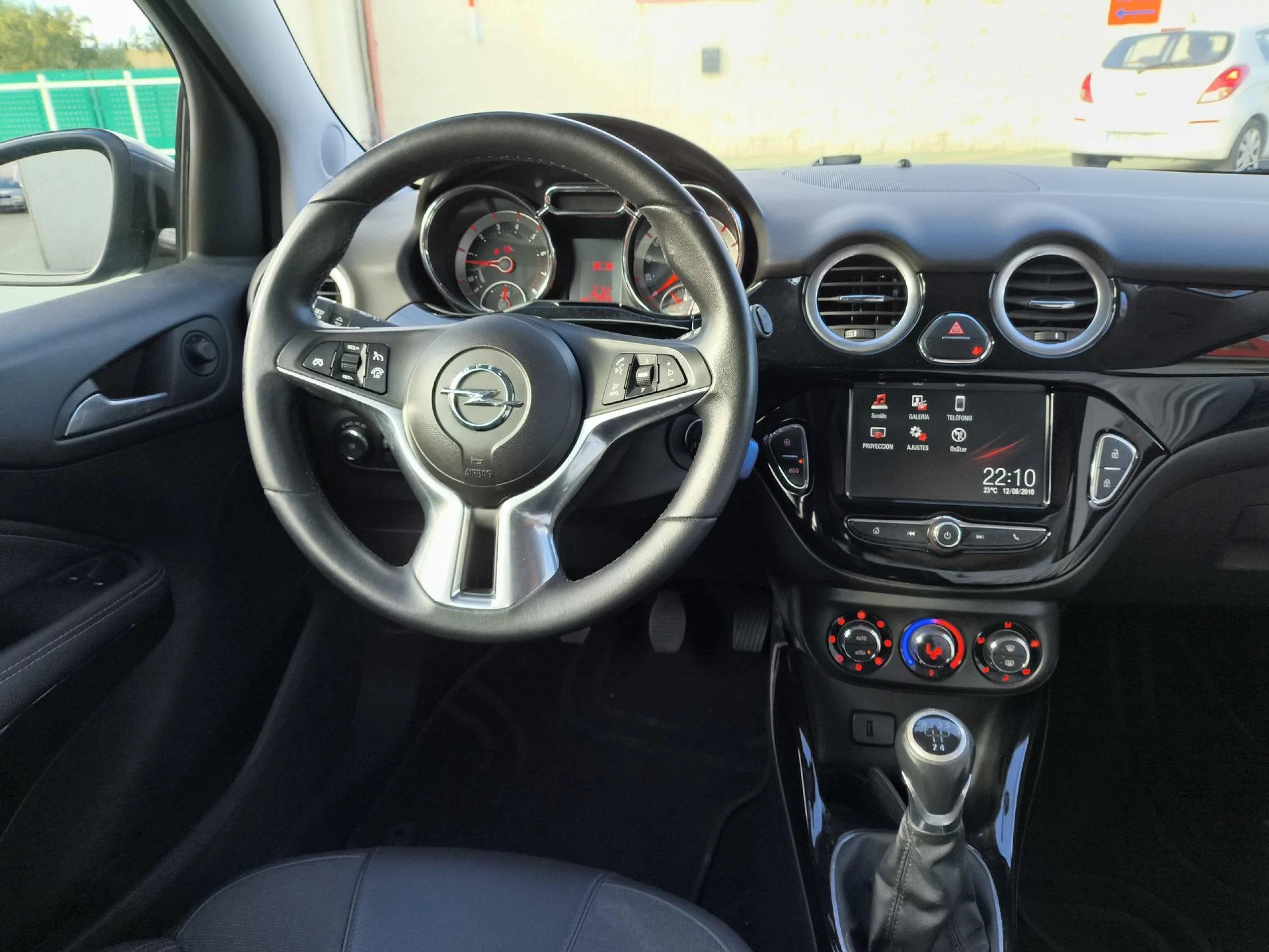 Opel Adam 1.4 XER Slam 74 kW (100 CV) - Foto 16