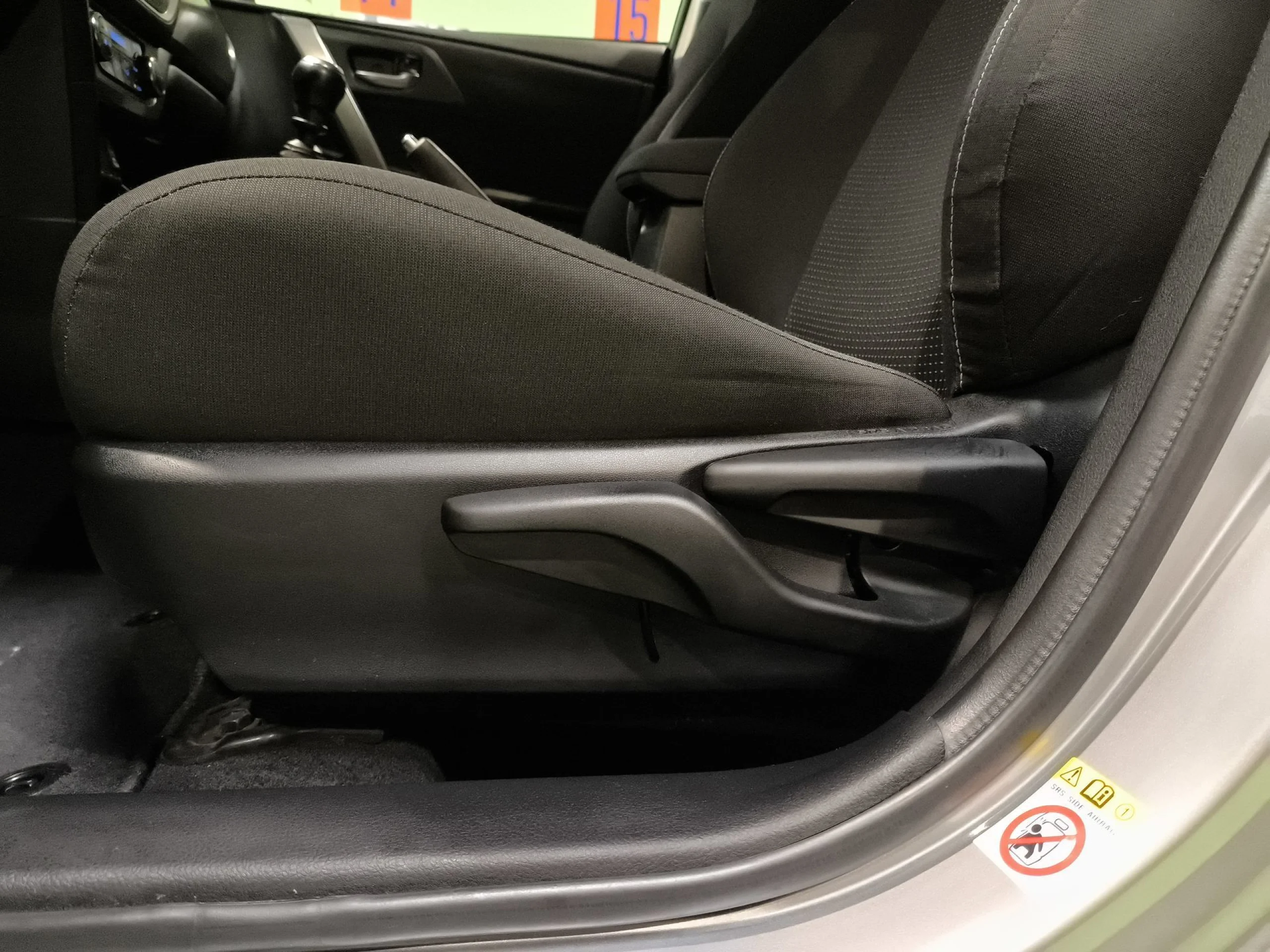 Toyota Auris 130 Active 97 kW (132 CV) - Foto 12