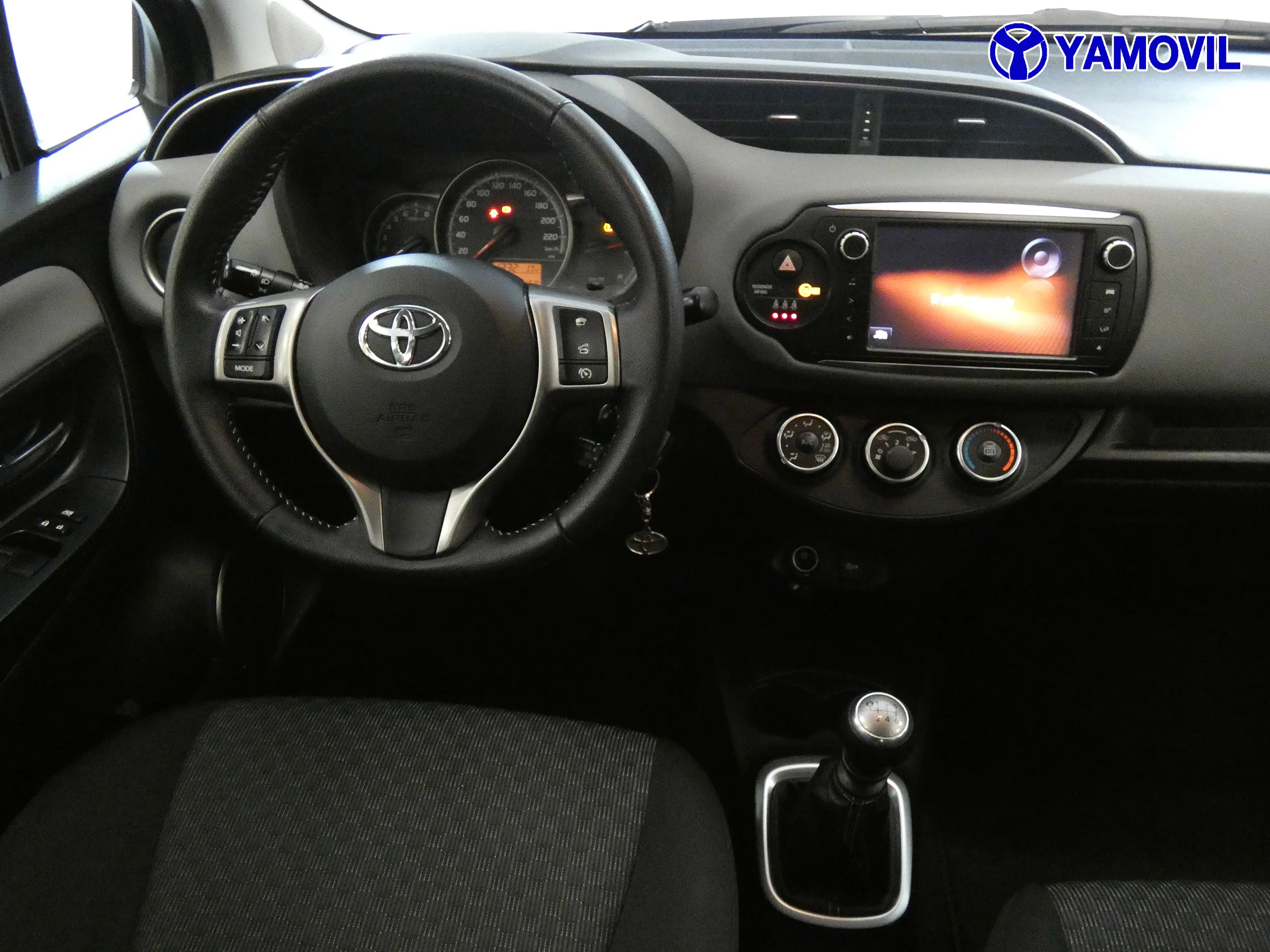 Toyota Yaris 1.3 ACTIVE 5P - Foto 17