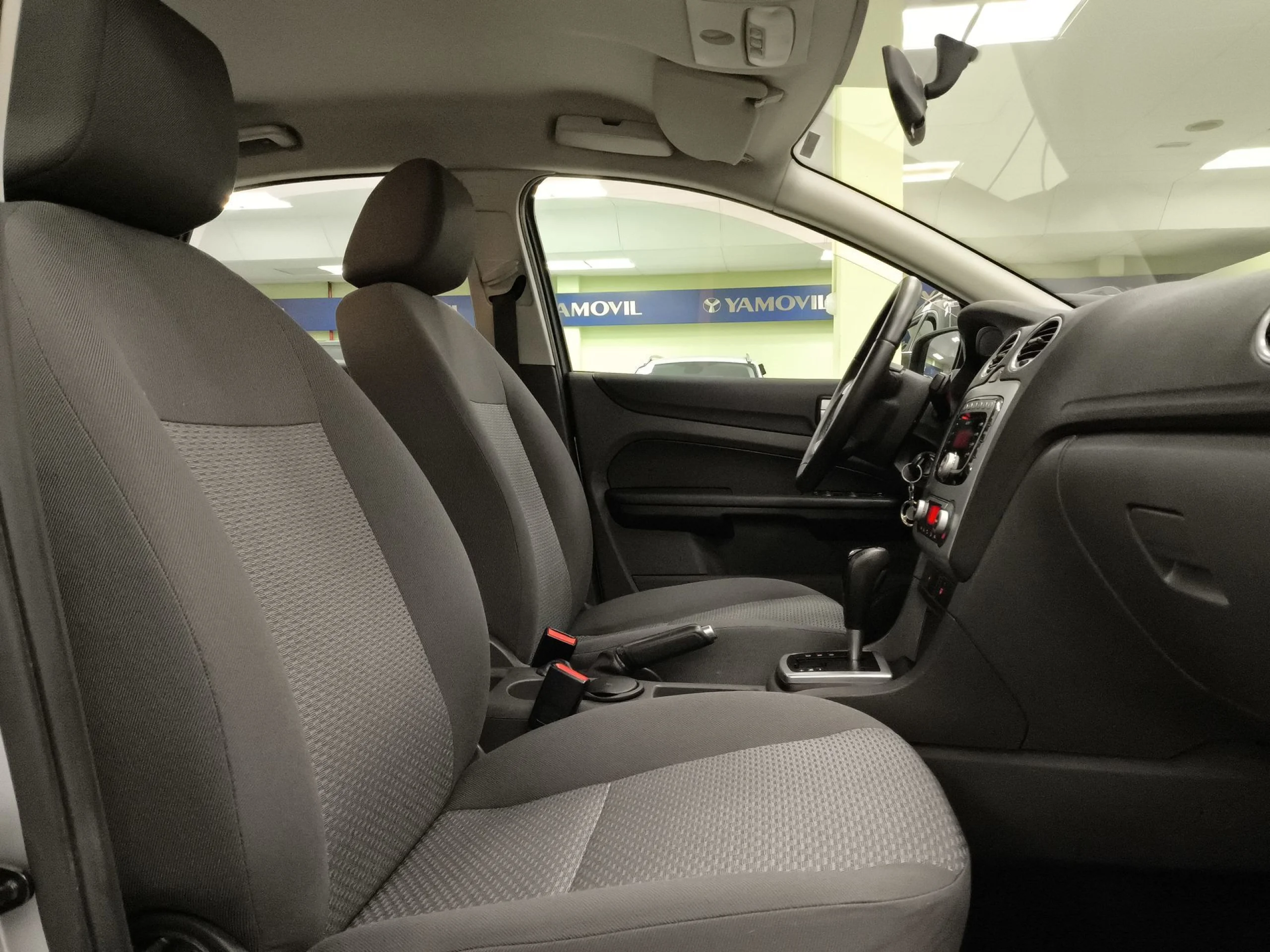 Ford Focus 1.6 Trend Auto 74 kW (100 CV) - Foto 19