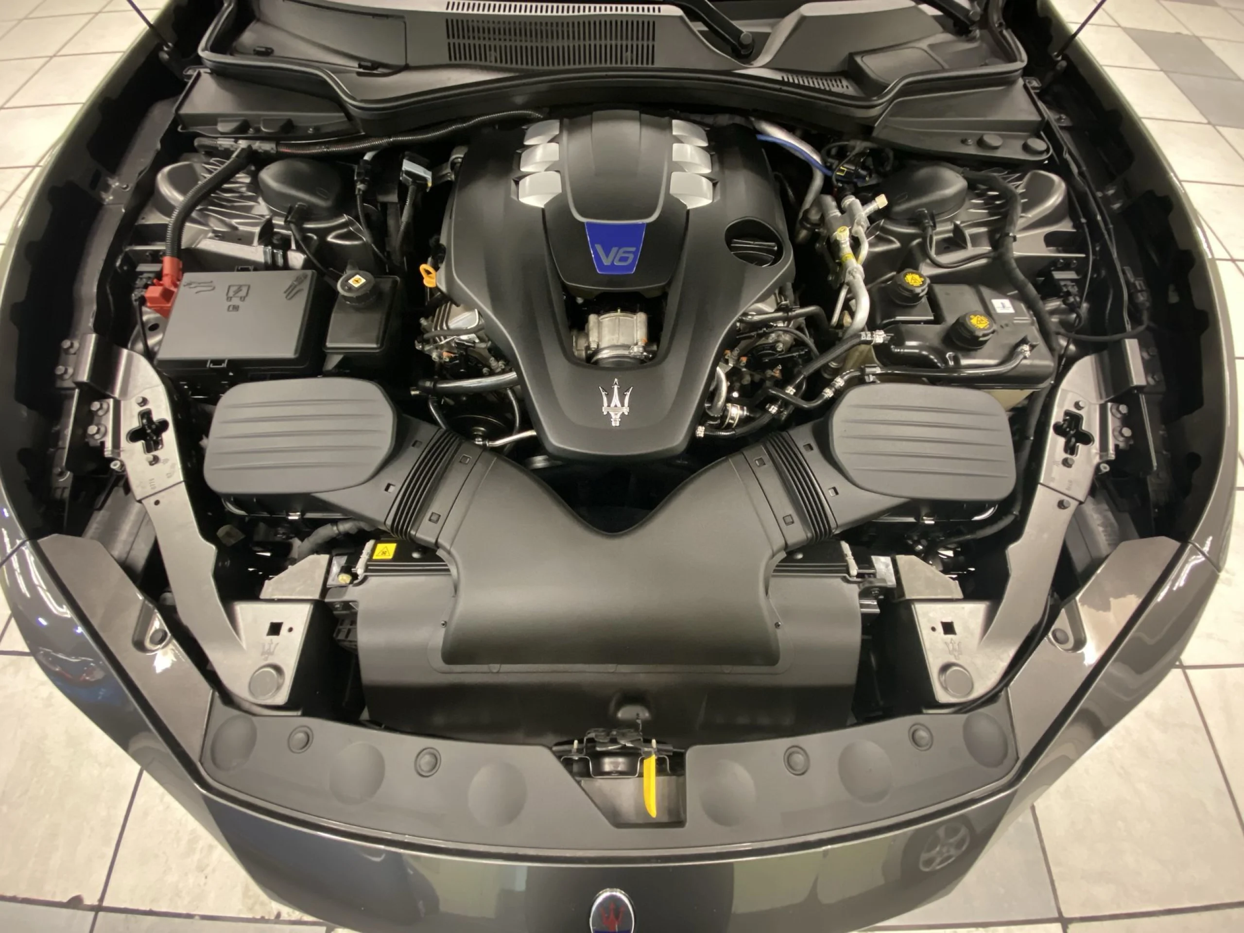 Maserati Ghibli 3.0 V6 S Q4 BT AWD 301 kW (410 CV) - Foto 23