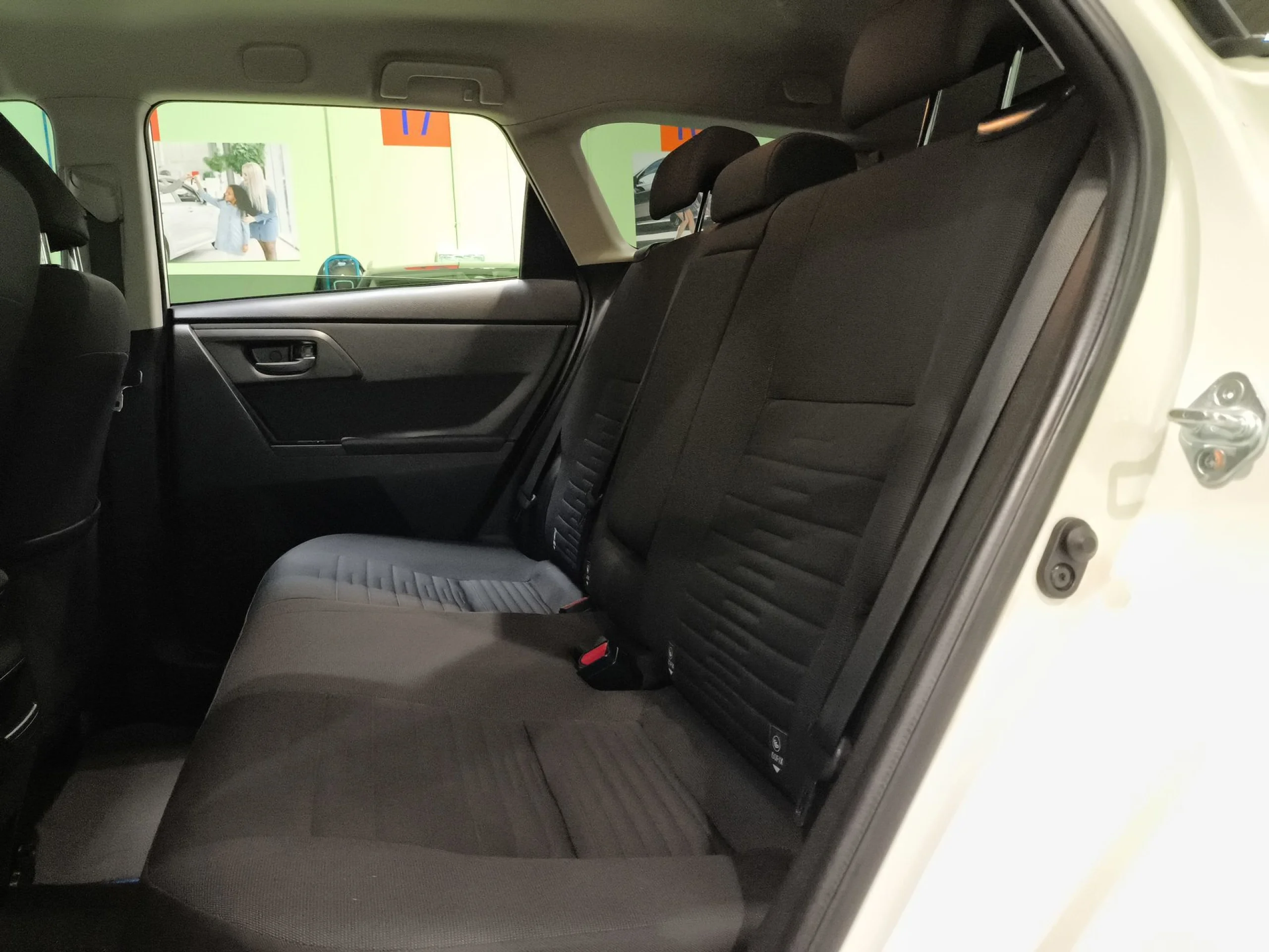 Toyota Auris 1.8 Hybrid Touring Sports Active 100 kW (136 CV) - Foto 28