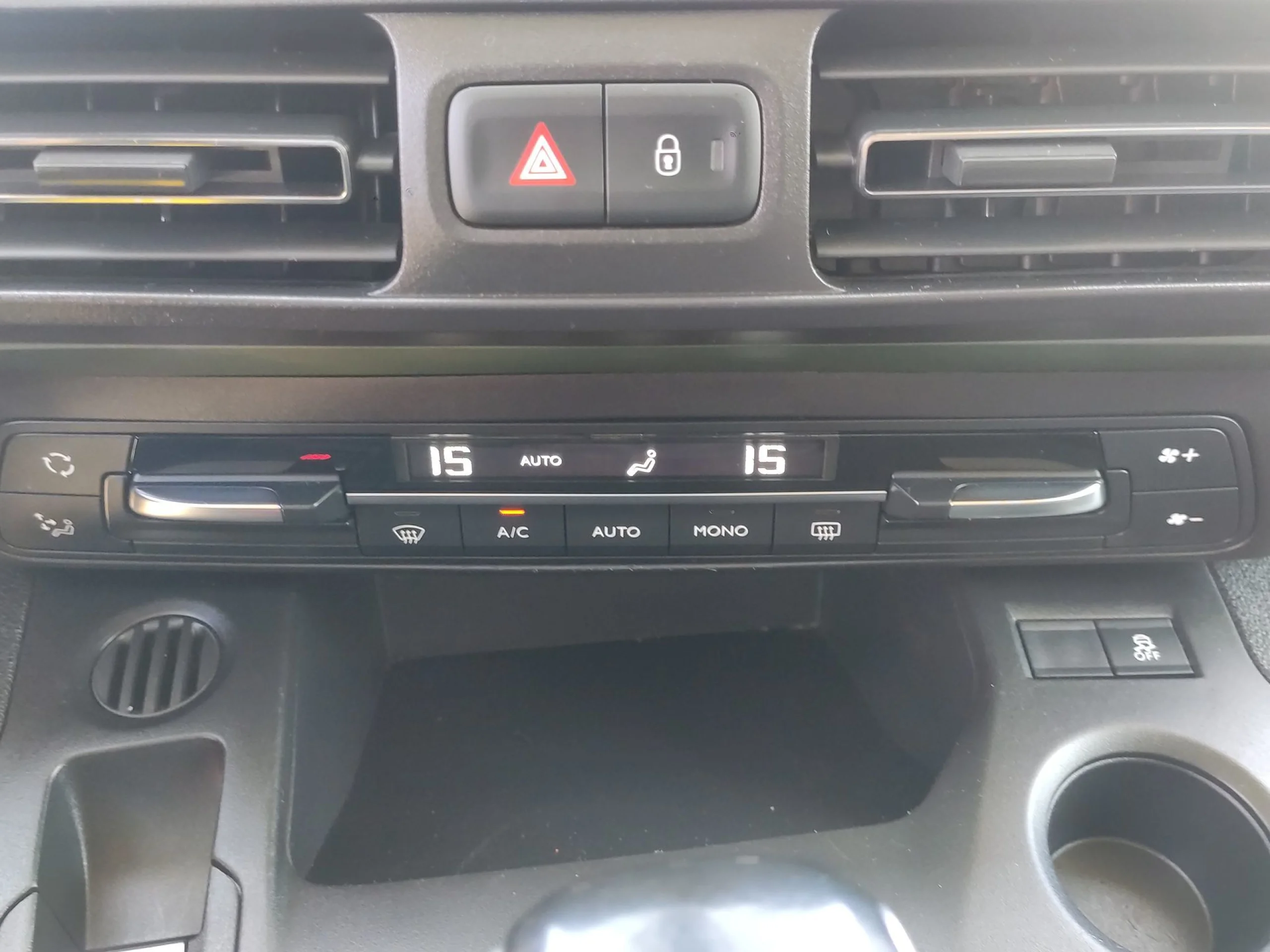 Citroen Berlingo Combi PureTech 110 Talla M Shine 81 kW (110 CV) - Foto 16