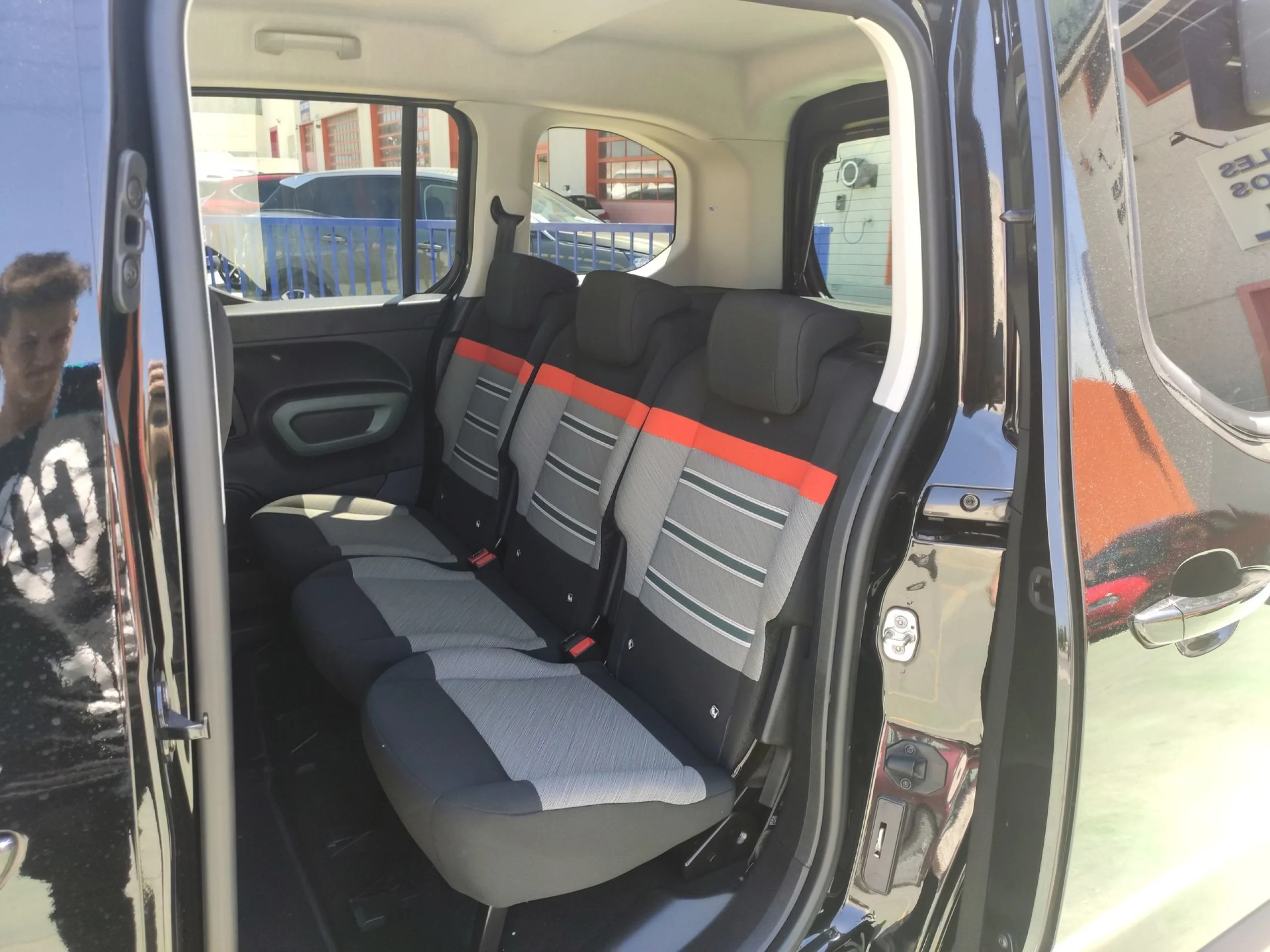 Citroen Berlingo Combi PureTech 110 Talla M Shine 81 kW (110 CV) - Foto 19
