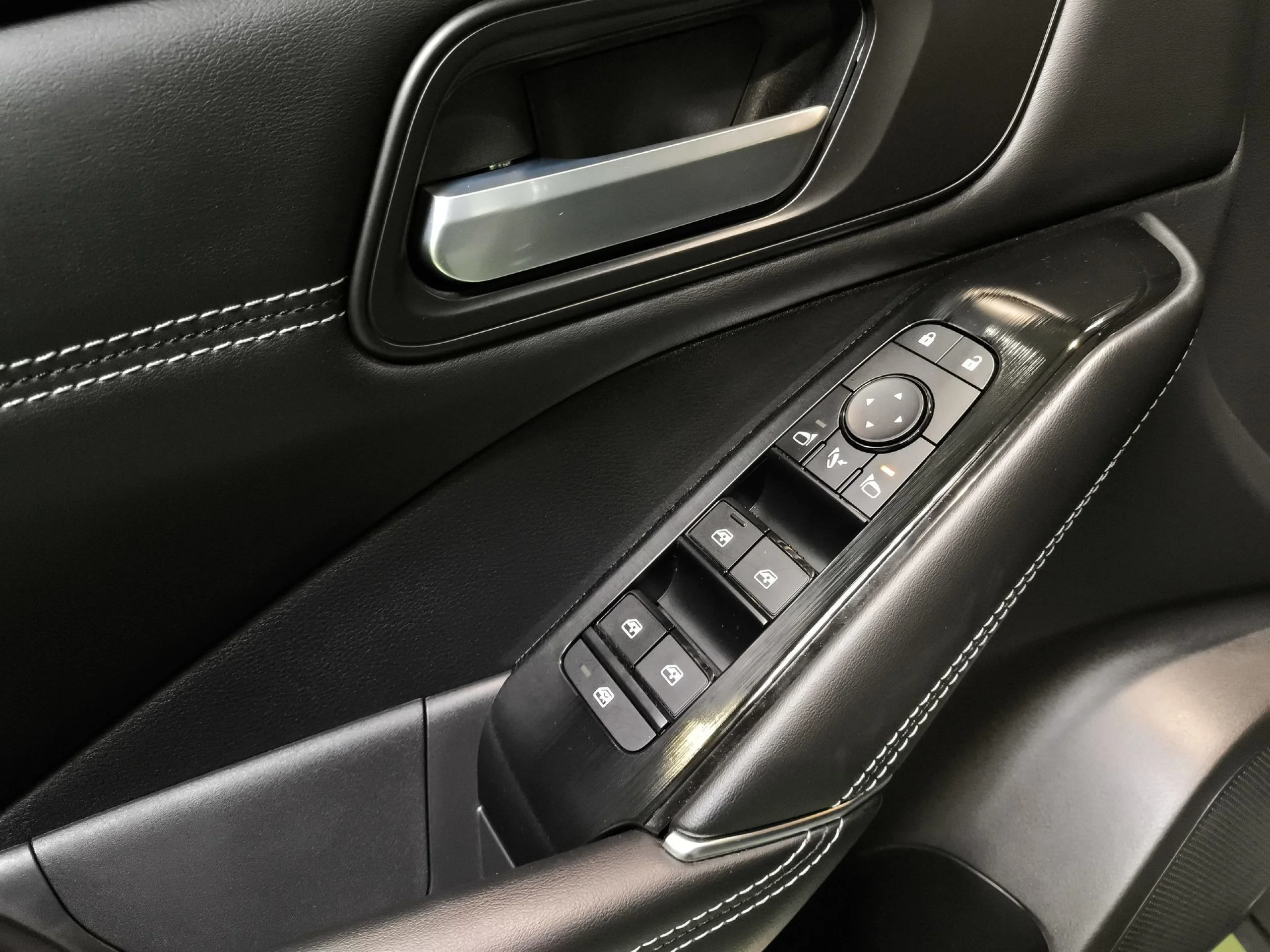 Nissan Qashqai DIG-T 160 mHEV Tekna Xtronic 116 kW (158 CV) - Foto 10