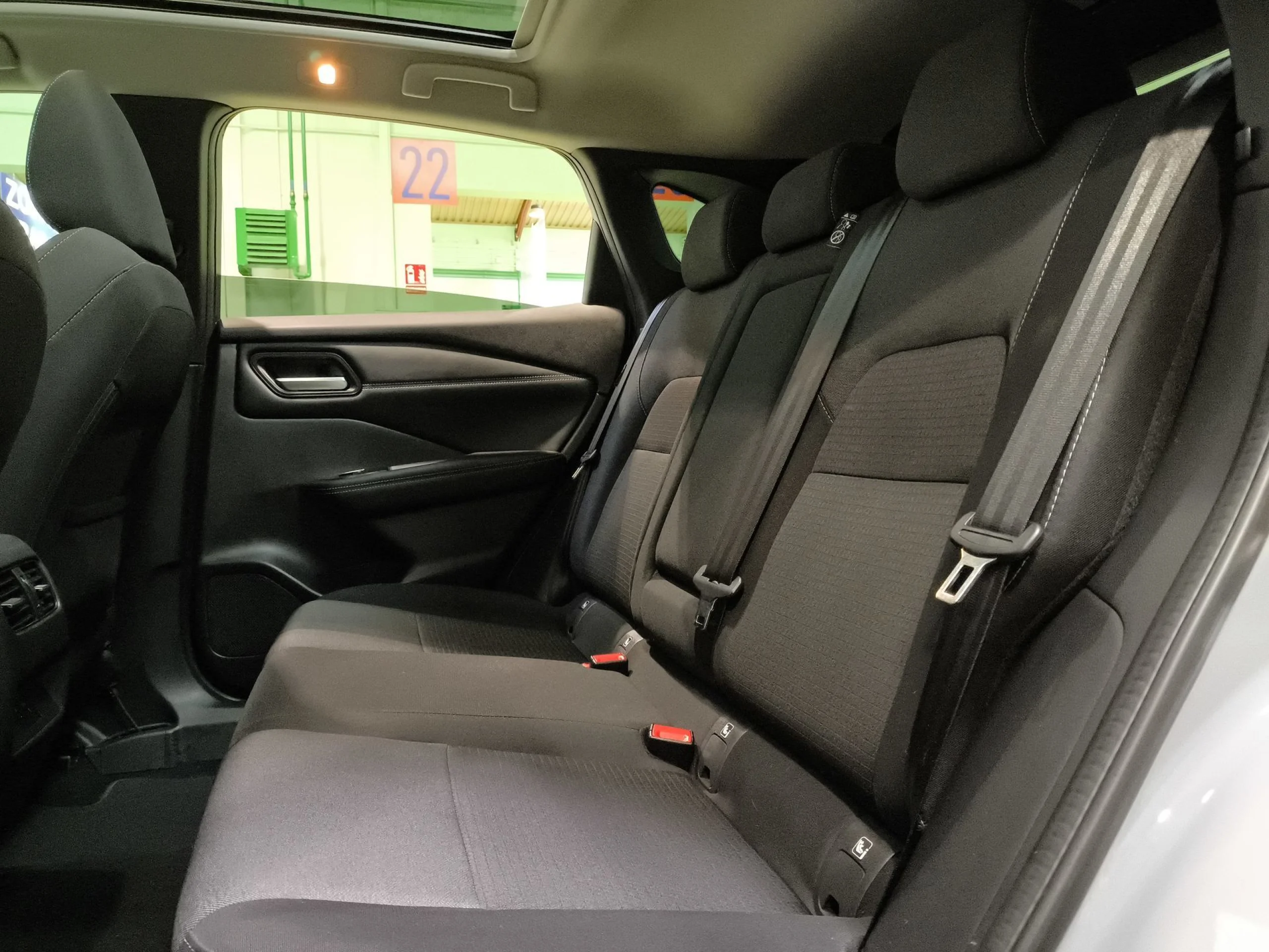 Nissan Qashqai DIG-T 160 mHEV Tekna Xtronic 116 kW (158 CV) - Foto 23