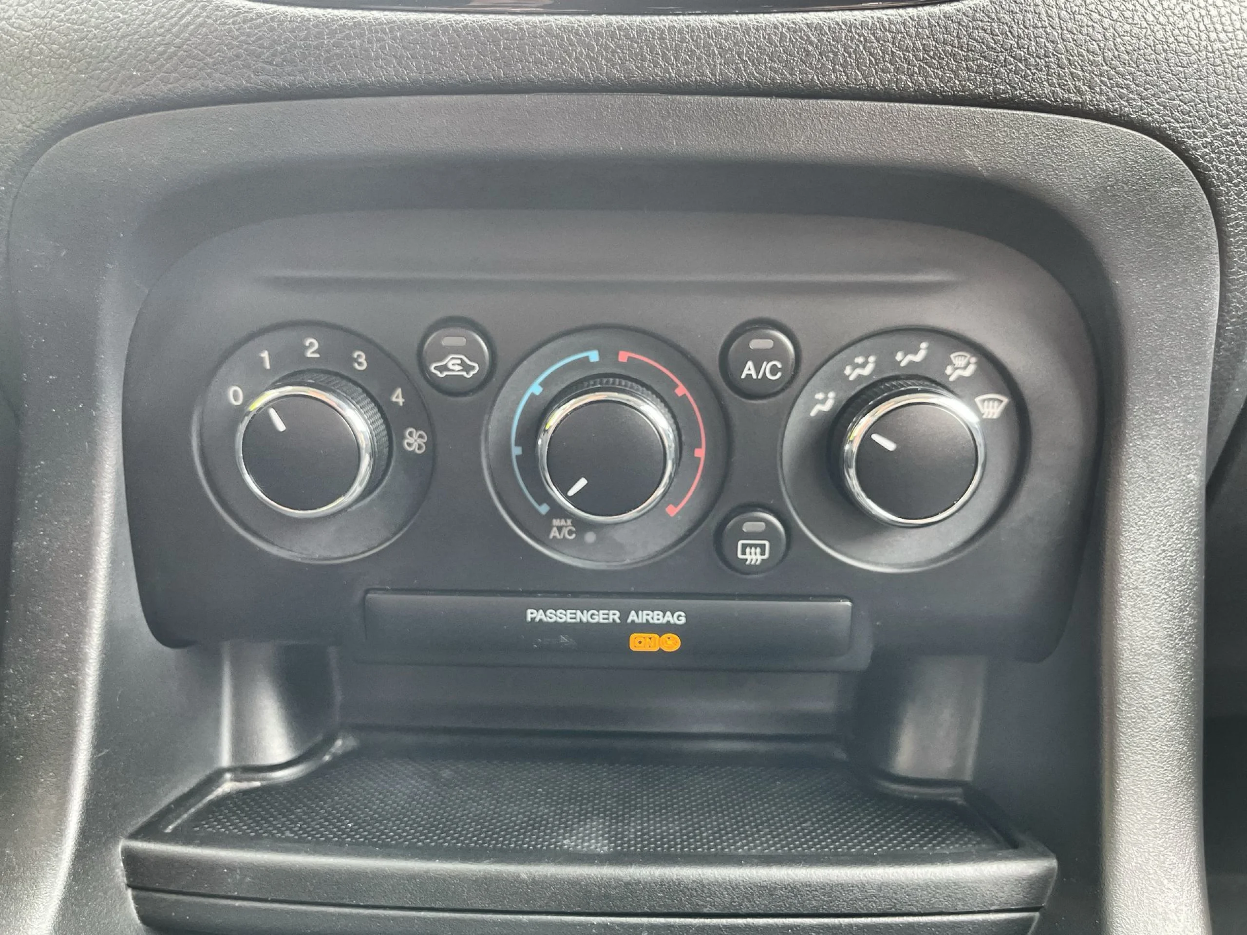 Ford Ka+ 1.2 Ti-VCT Ultimate 63 kW (85 CV) - Foto 13