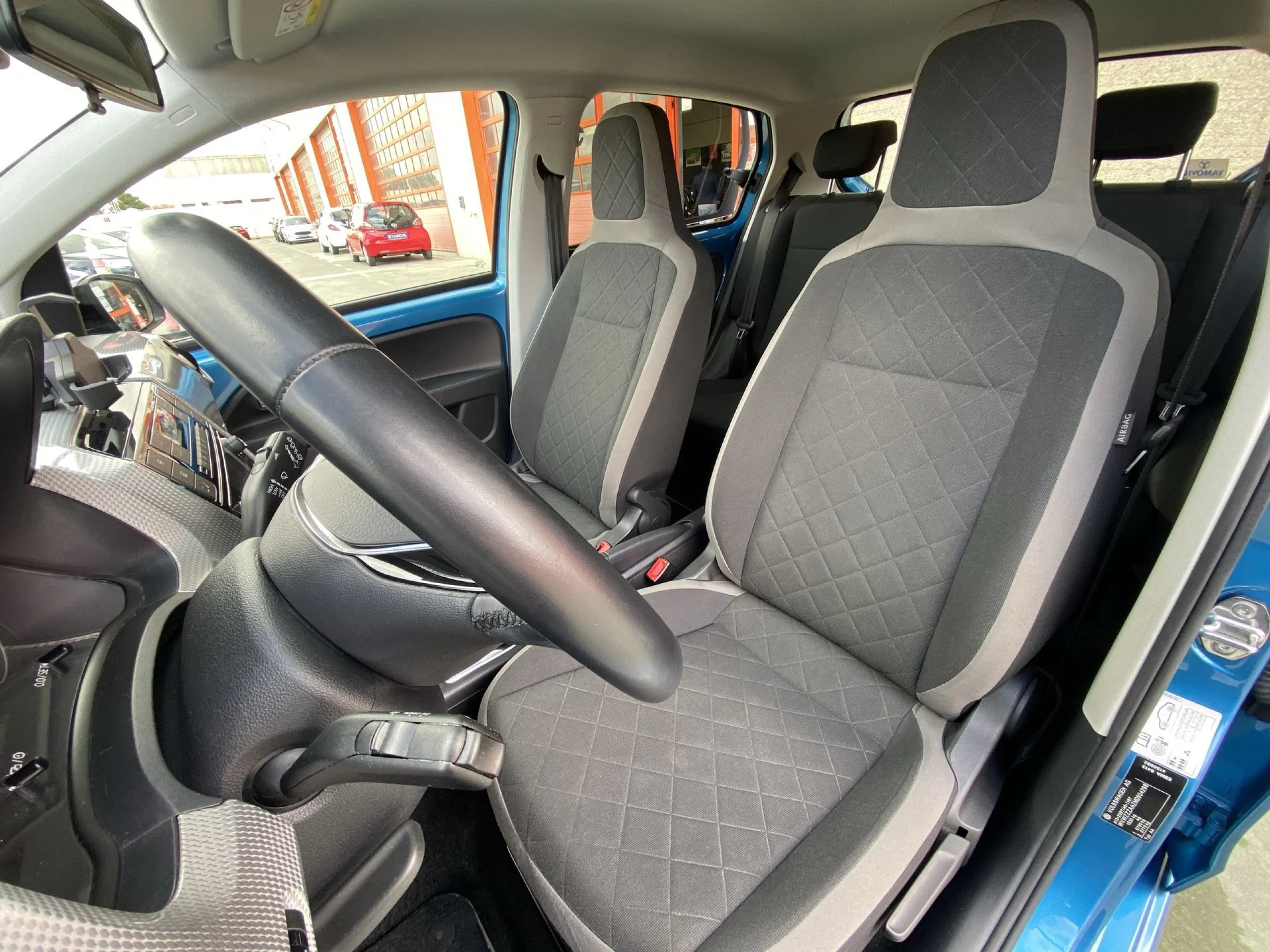 Volkswagen E-up! 61 kW (83 CV) - Foto 8