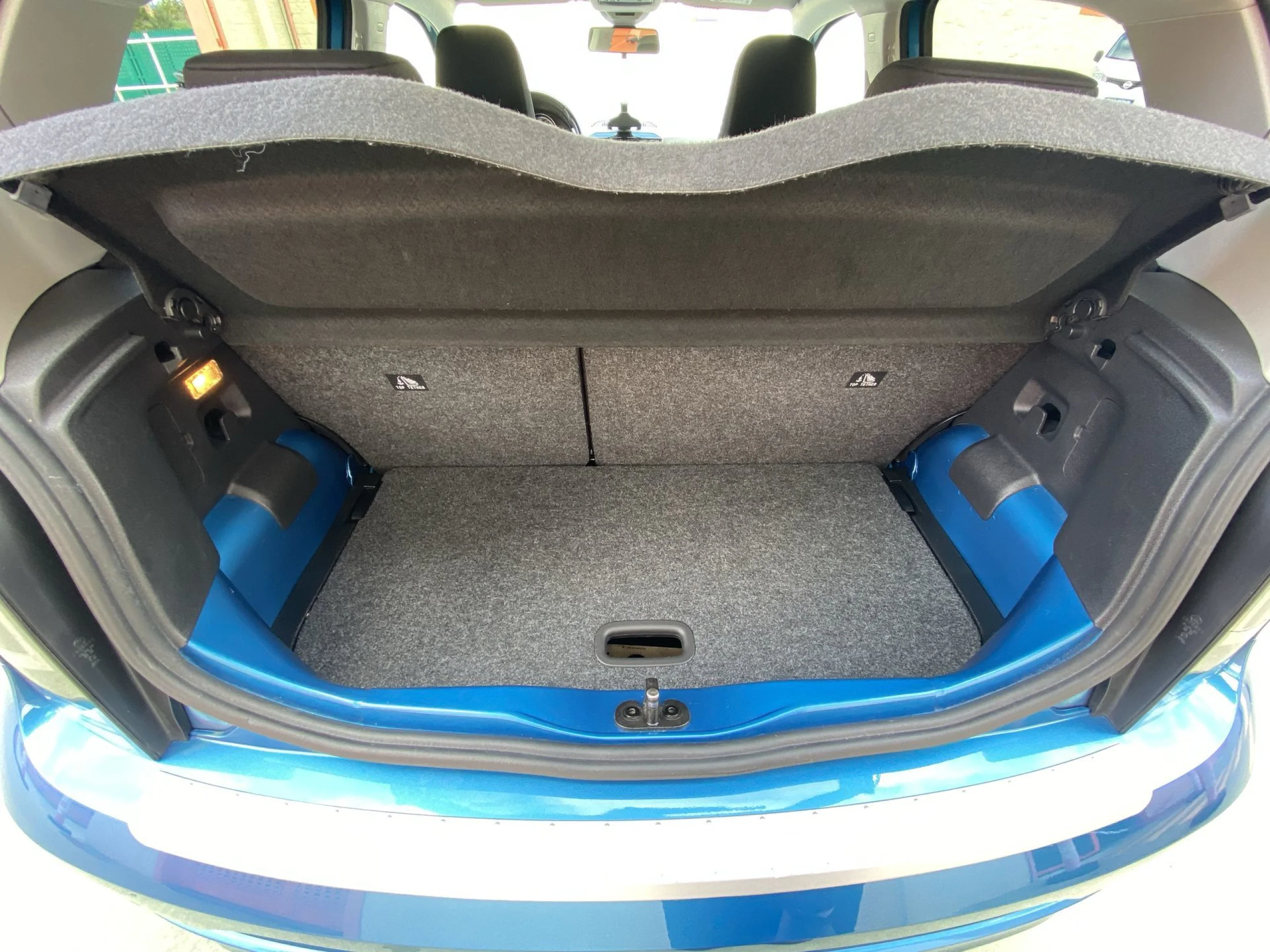 Volkswagen E-up! 61 kW (83 CV) - Foto 19