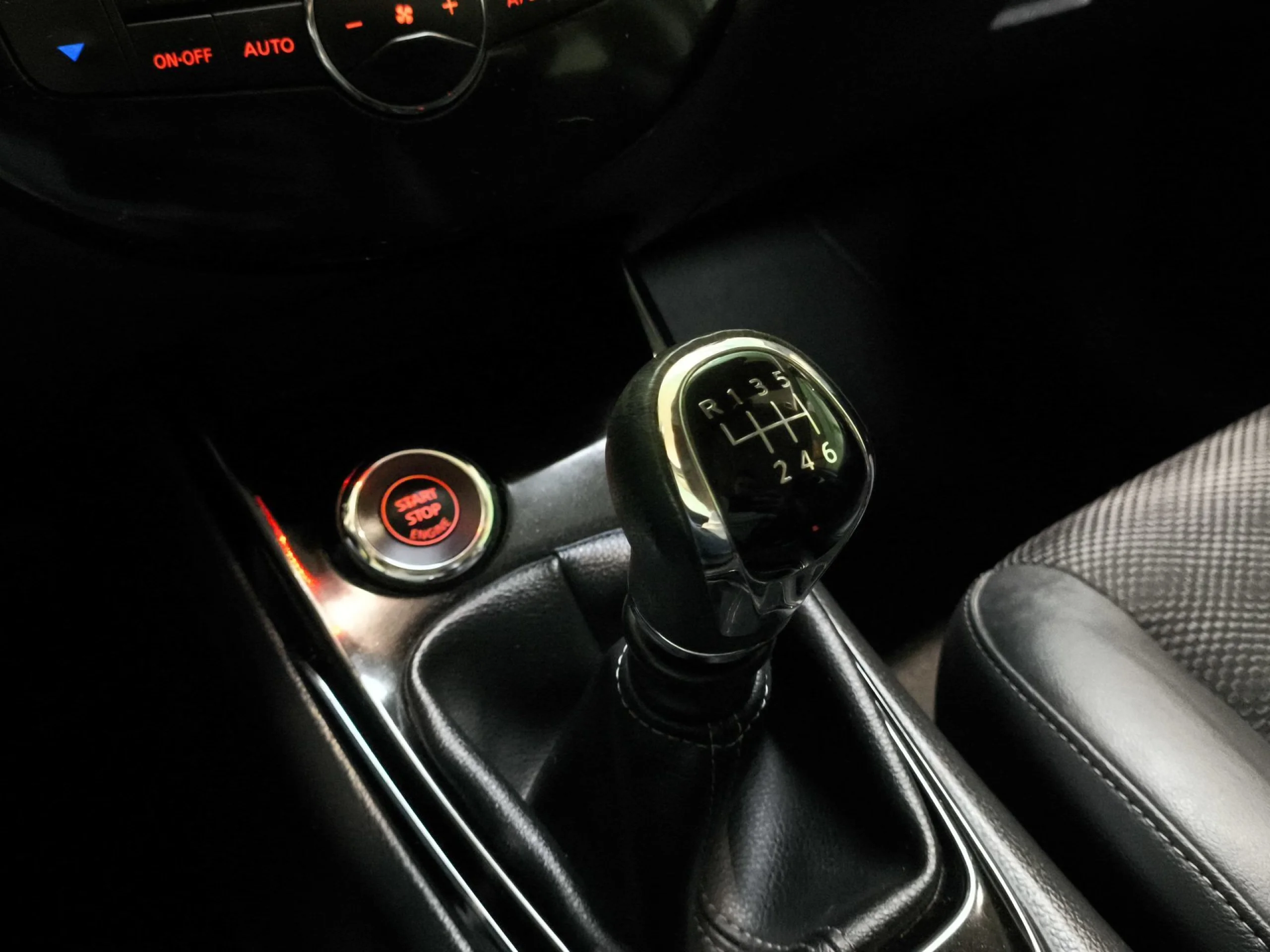 Nissan Pulsar 1.2 DIG-T Tekna 85 kW (115 CV) - Foto 22