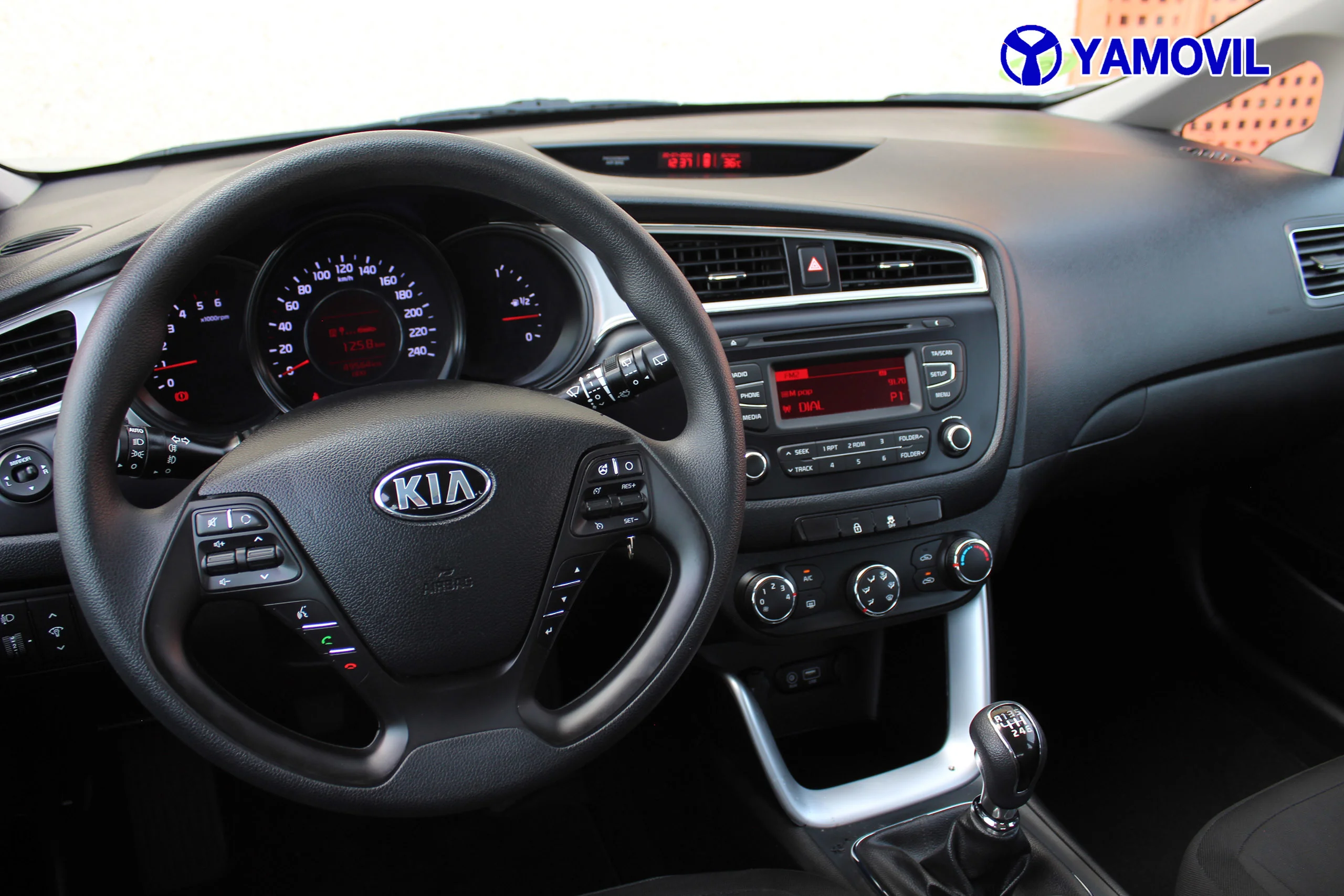 Kia Ceed 1.4 CRDi WGT Business 66 kW (90 CV) - Foto 17