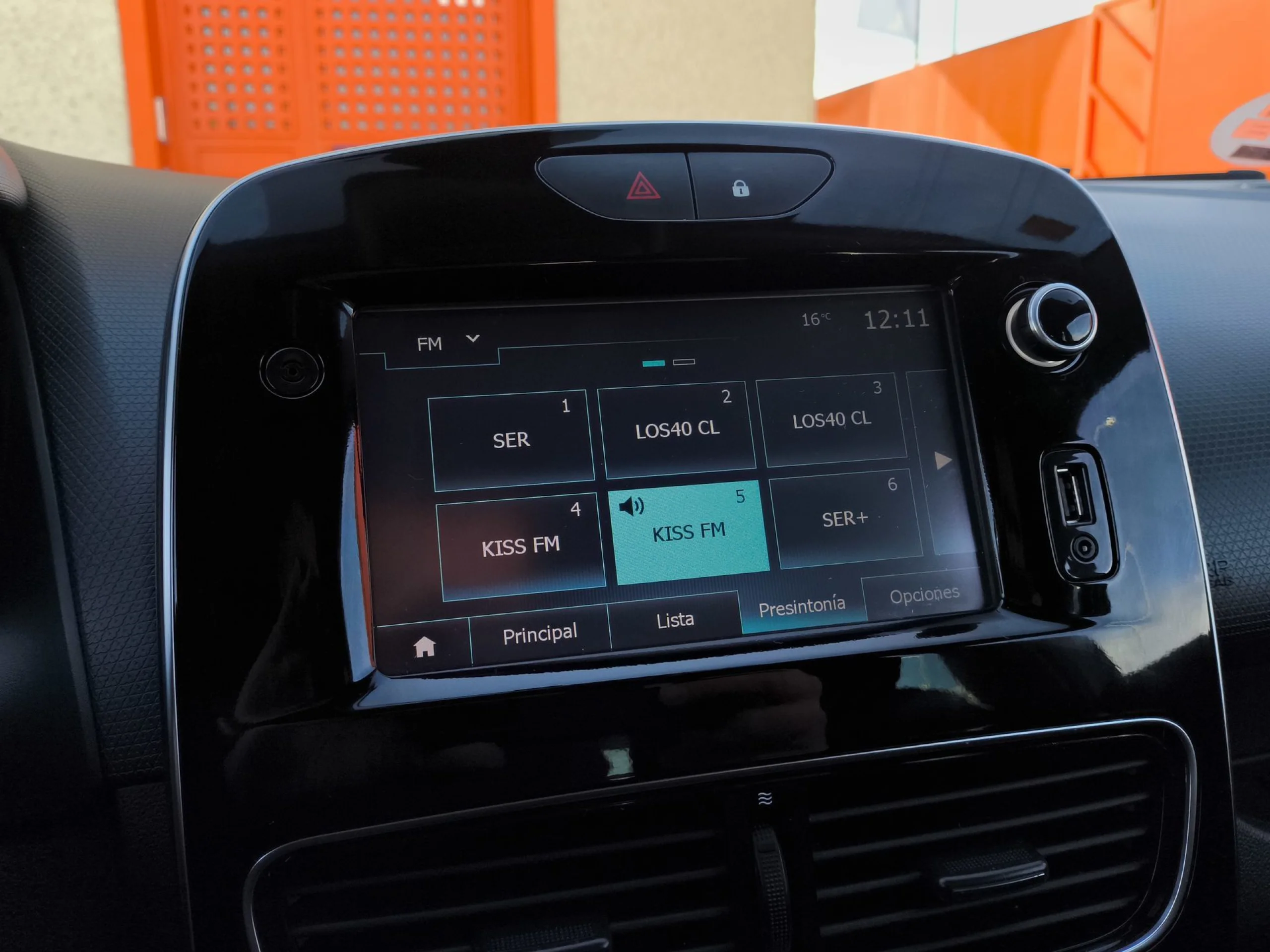 Renault Clio Limited dCi 66 kW (90 CV) - Foto 13