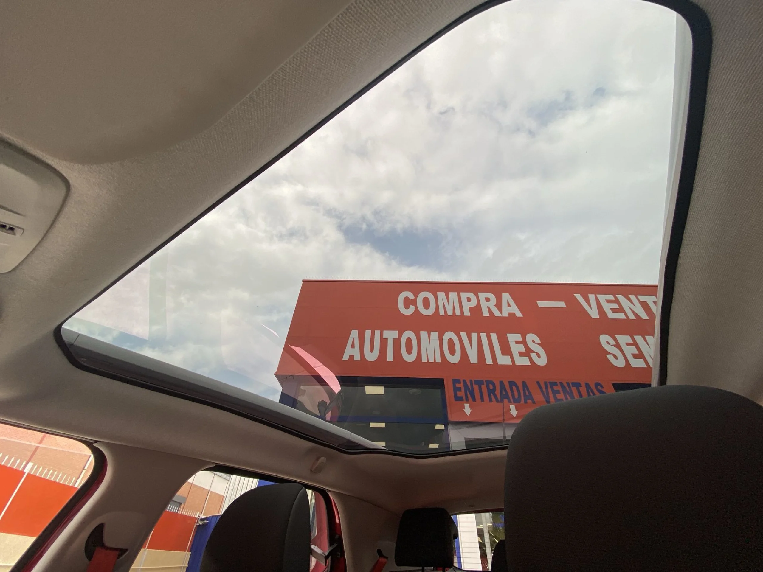 Citroen C4 Cactus PureTech 110 SANDS Rip Curl 81 kW (110 CV) - Foto 19