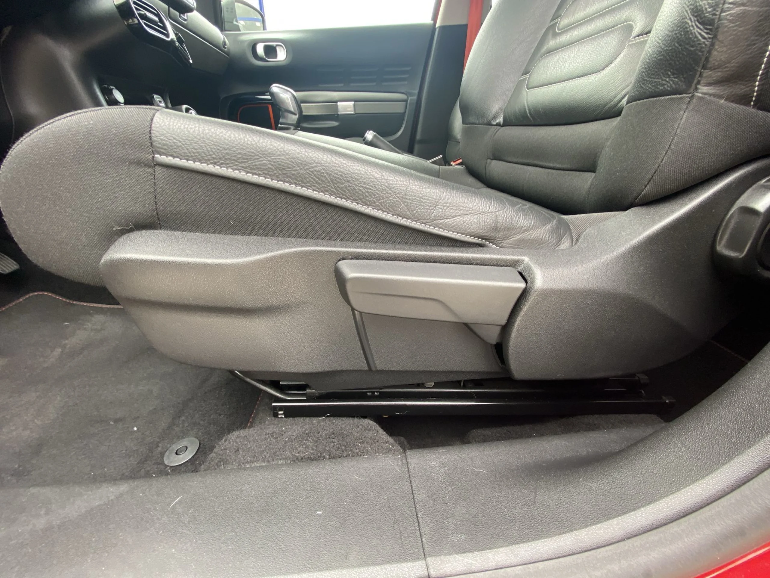 Citroen C4 Cactus PureTech 110 SANDS Rip Curl 81 kW (110 CV) - Foto 9