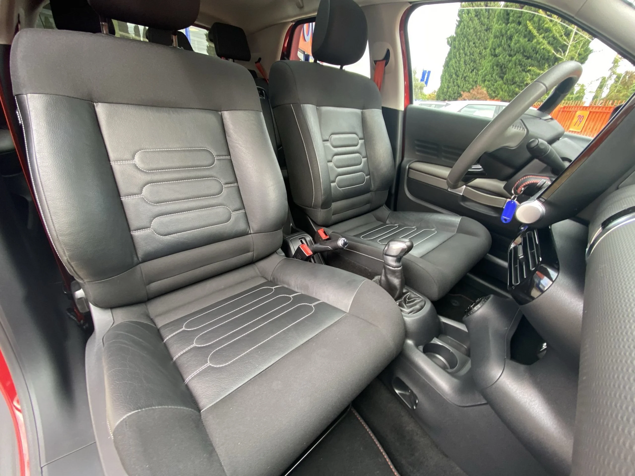 Citroen C4 Cactus PureTech 110 SANDS Rip Curl 81 kW (110 CV) - Foto 22