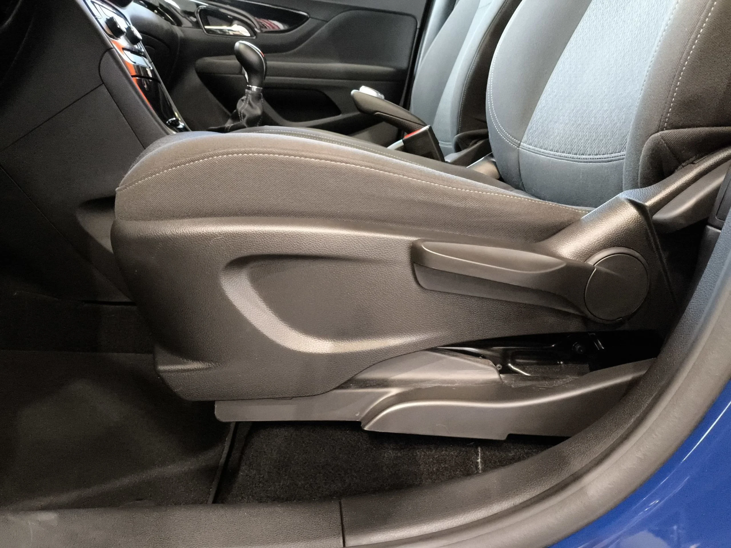 Opel Mokka X 1.4 Turbo GLP Selective 4X2 103 kW (140 CV) - Foto 9