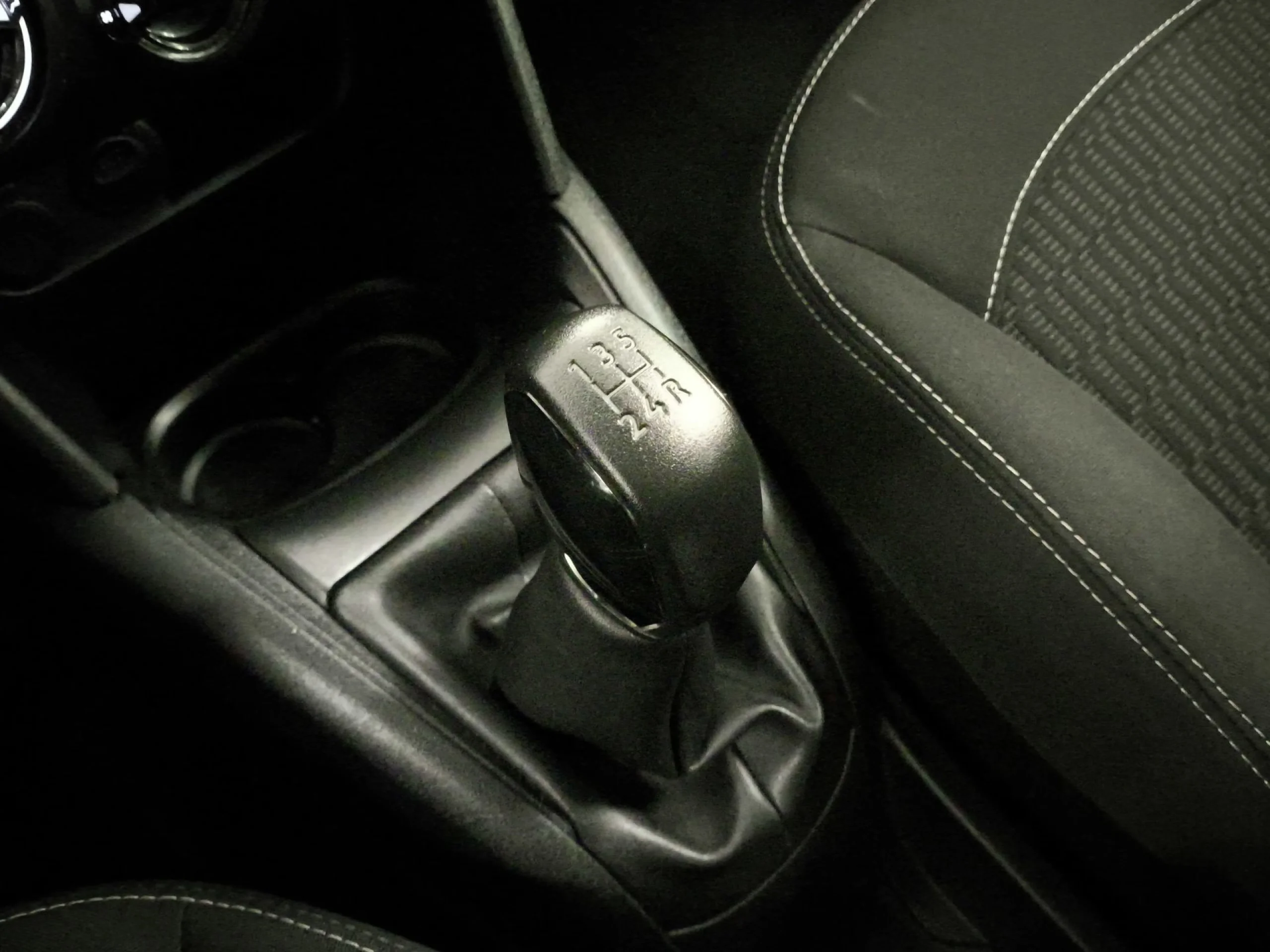Peugeot 208 PureTech 82 SANDS Active 60 kW (82 CV) - Foto 15