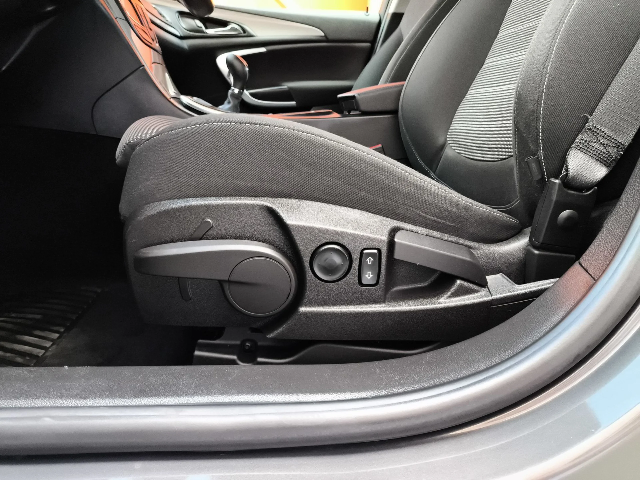 Opel Insignia 1.6 CDTI ecoFlex SANDS Business 100 kW (136 CV) - Foto 9