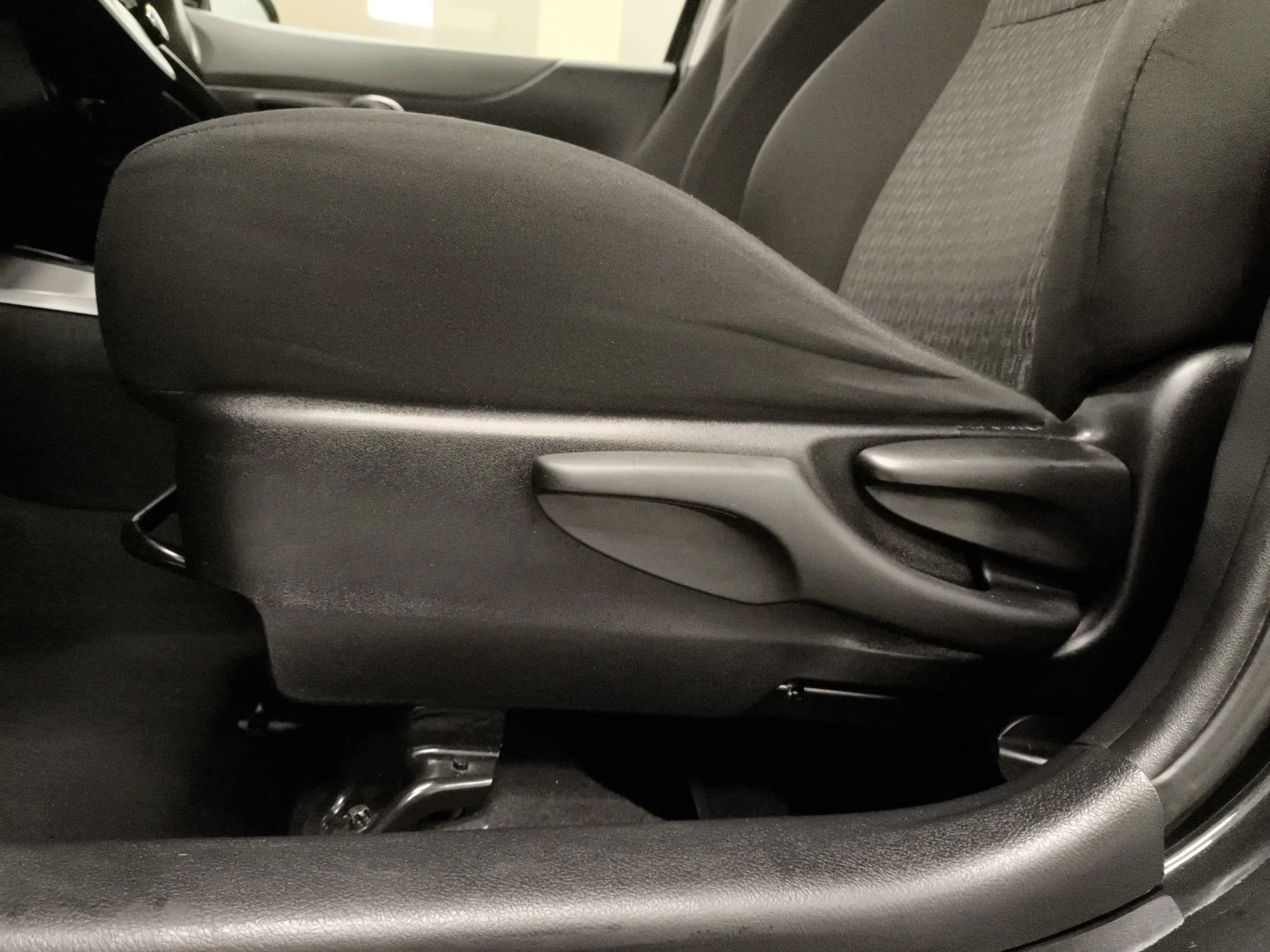 Toyota Yaris 100 Active 73 kW (99 CV) - Foto 9
