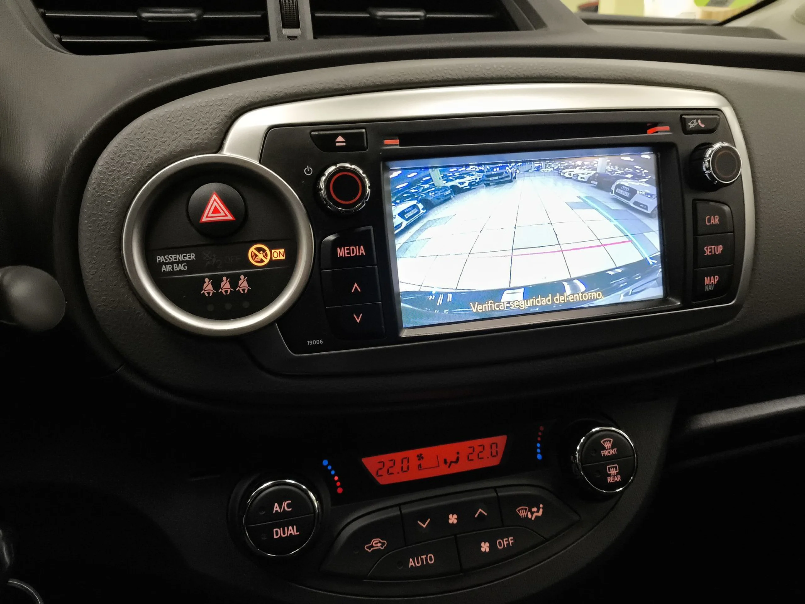 Toyota Yaris 100 Active 73 kW (99 CV) - Foto 14