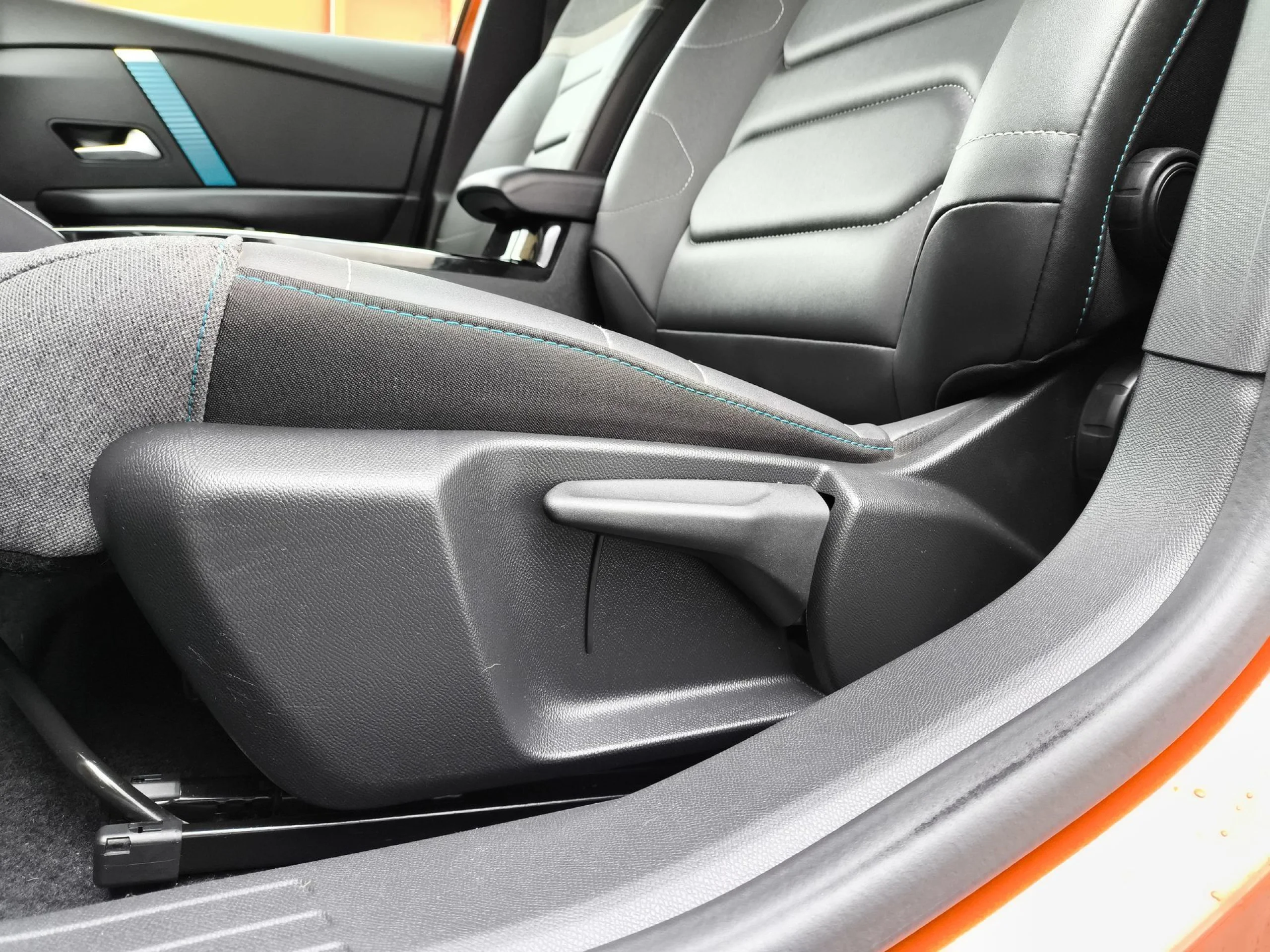 Citroen ë-C4 eléctrico Shine 100 kW (136 CV) - Foto 9