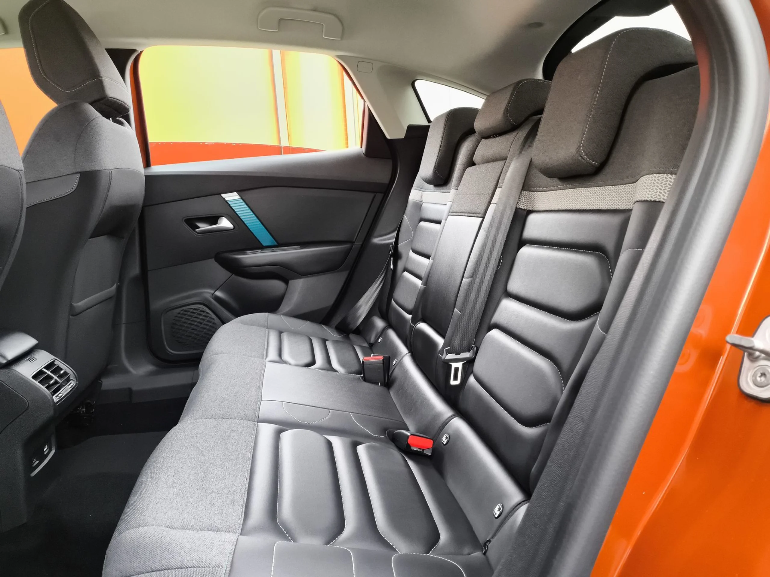 Citroen ë-C4 eléctrico Shine 100 kW (136 CV) - Foto 19