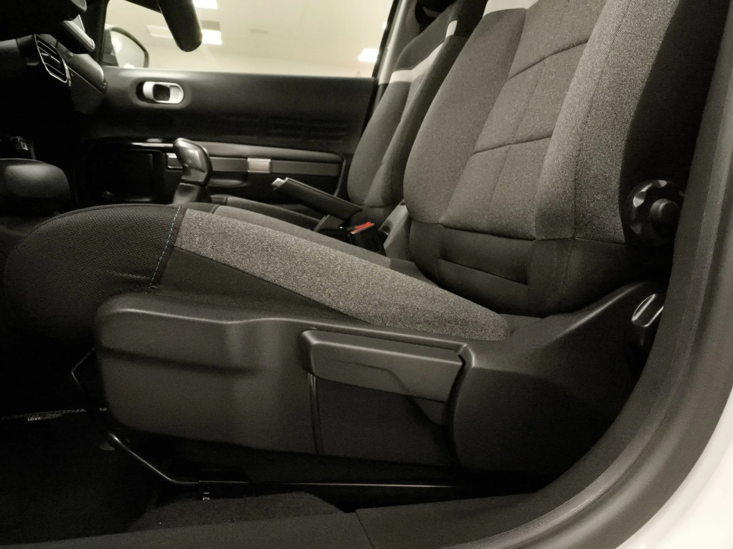 Citroen C4 Cactus PureTech 110 SANDS Feel 81 kW (110 CV) - Foto 9