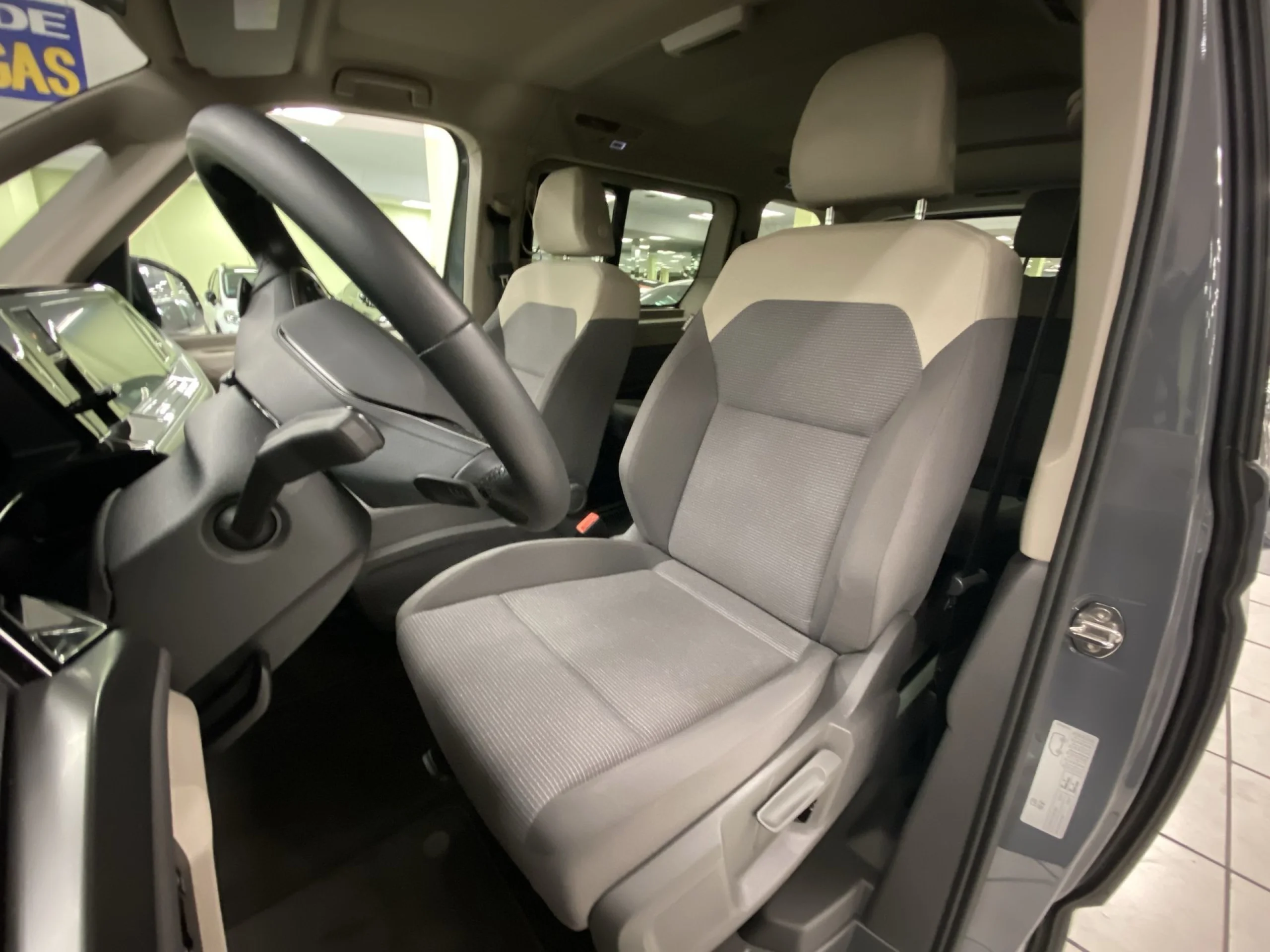 Volkswagen Multivan 1.4 TSI PHEV Batalla Corta 160 kW (218 CV) DSG - Foto 8