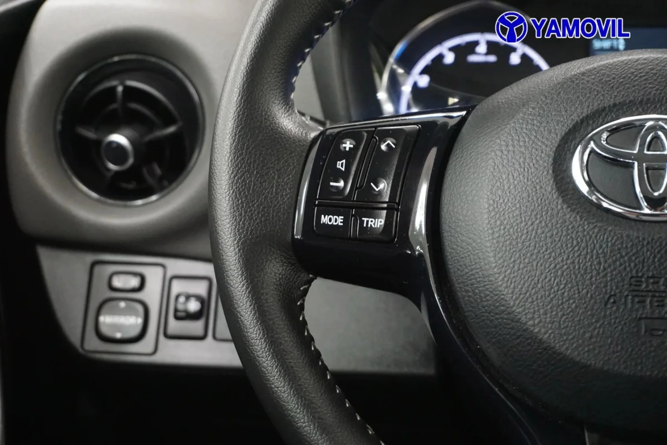 Toyota Yaris 110 Active 82 kW (111 CV) - Foto 19