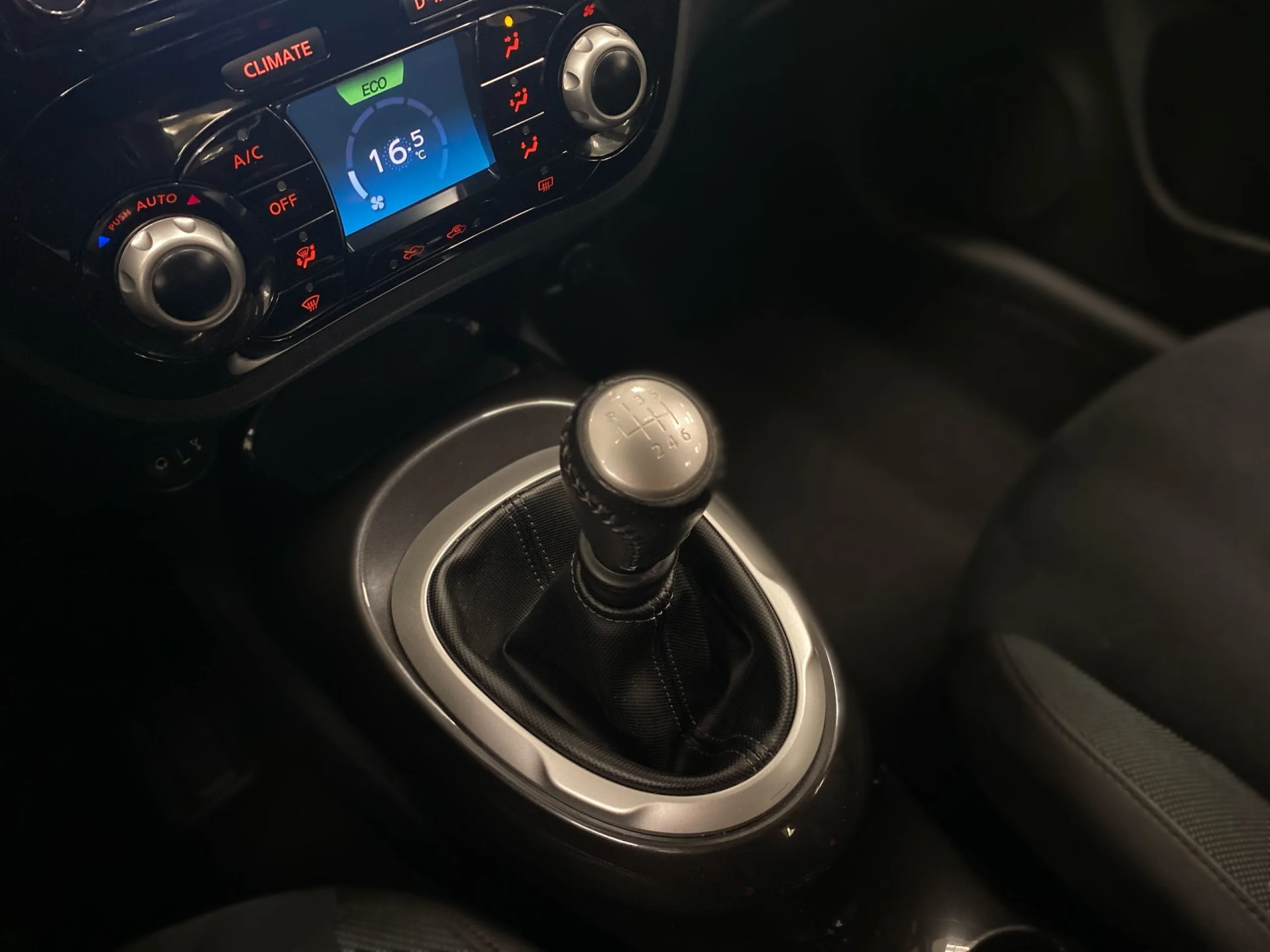 Nissan Juke dCi 110 N-Connecta 81 kW (110 CV) - Foto 17