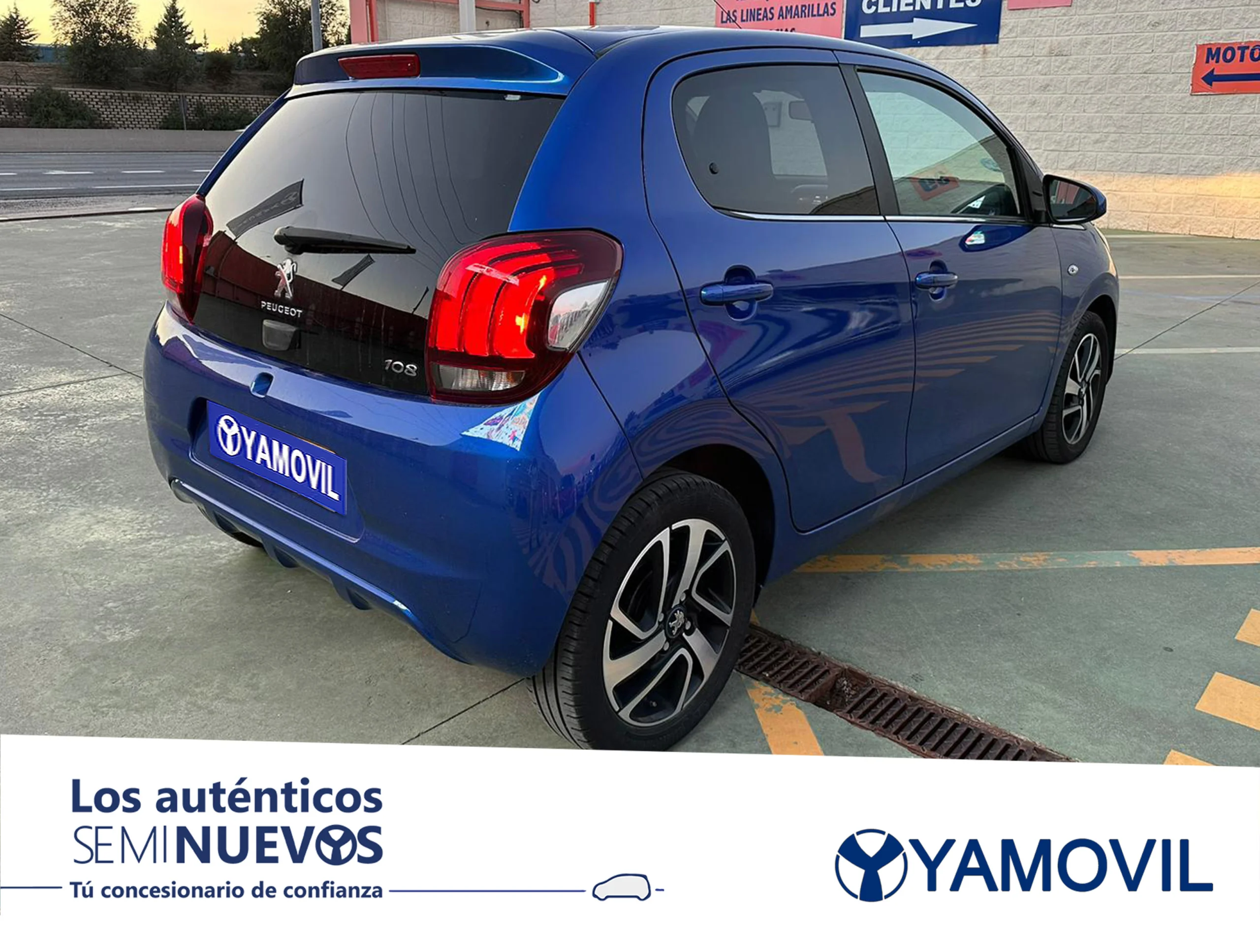 Peugeot 108 1.0 VTi Allure ETG5 53 kW (72 CV) - Foto 2