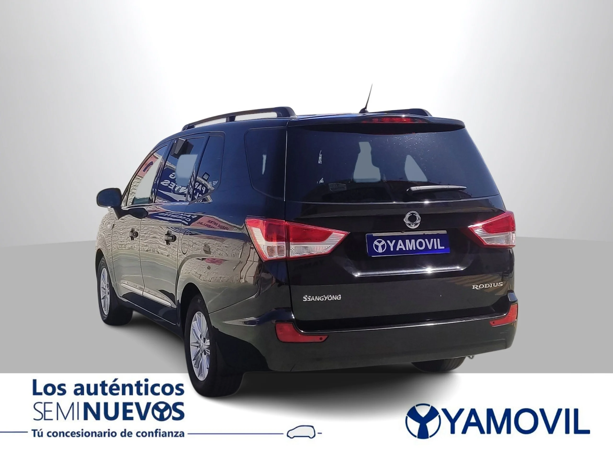 SsangYong Rodius D22T Limited Auto 131 kW (178 CV) - Foto 3