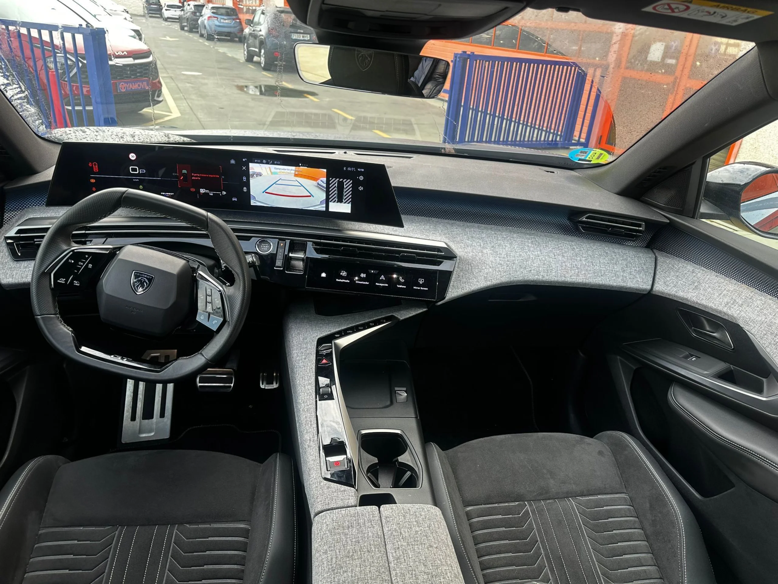 Peugeot 5008 Hybrid 1.2 GT eDCS6 100 kW (136 CV) - Foto 5