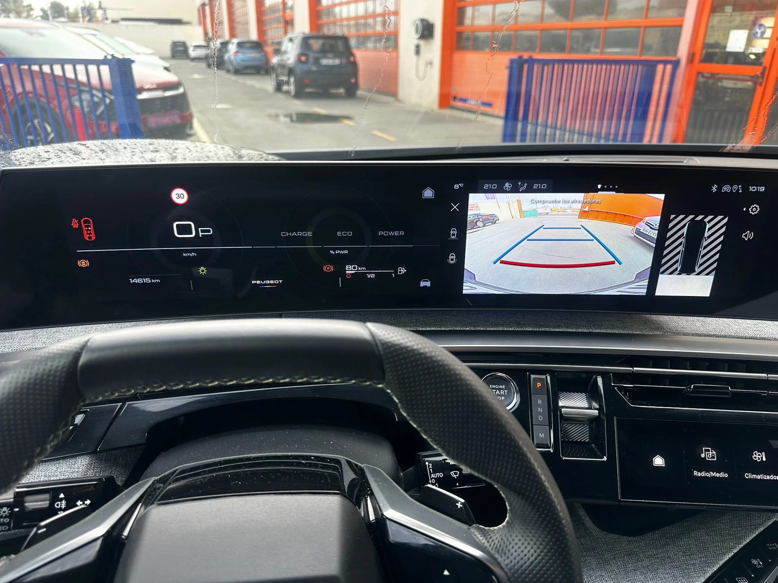 Peugeot 5008 Hybrid 1.2 GT eDCS6 100 kW (136 CV) - Foto 6