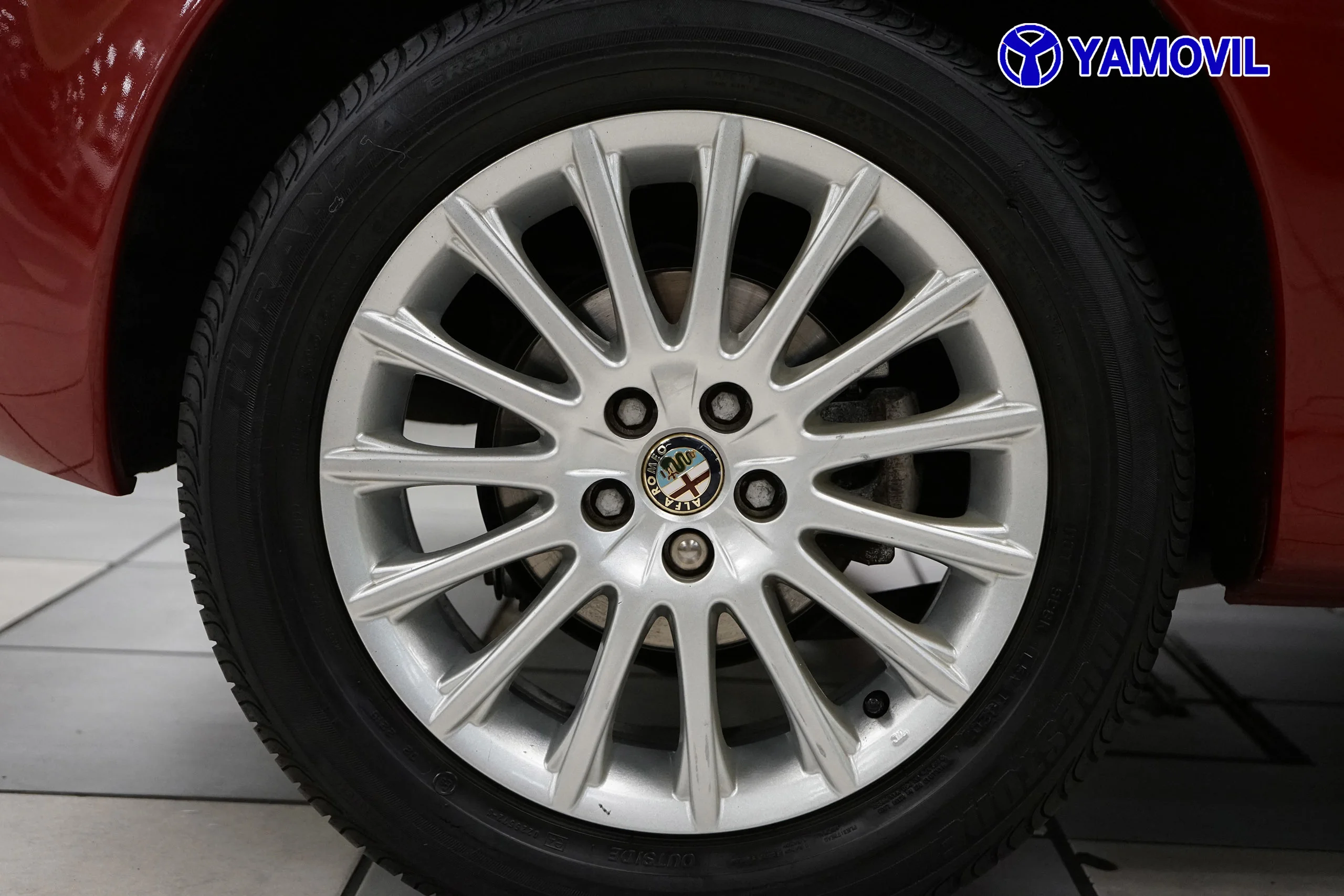 Alfa Romeo 147 1.6 TS Distinctive 77 kW (105 CV) - Foto 10