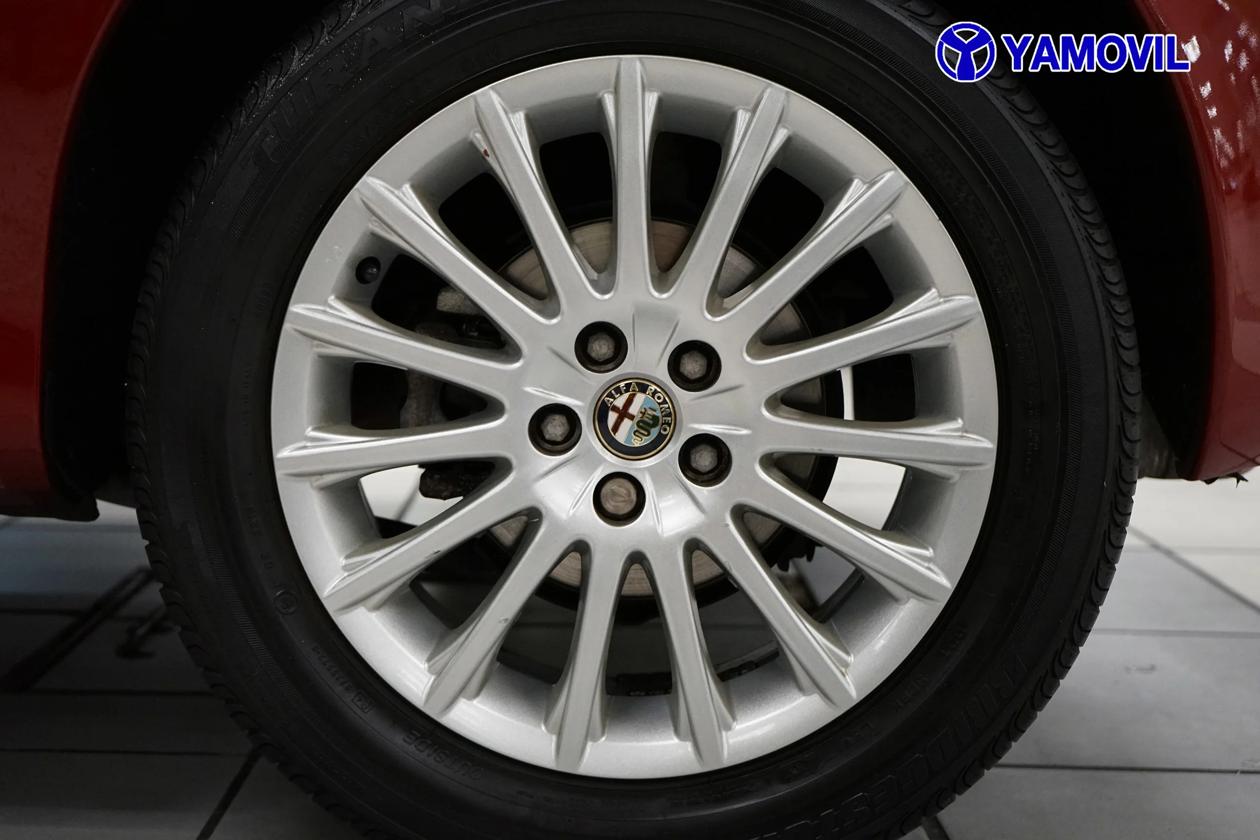 Alfa Romeo 147 1.6 TS Distinctive 77 kW (105 CV) - Foto 11