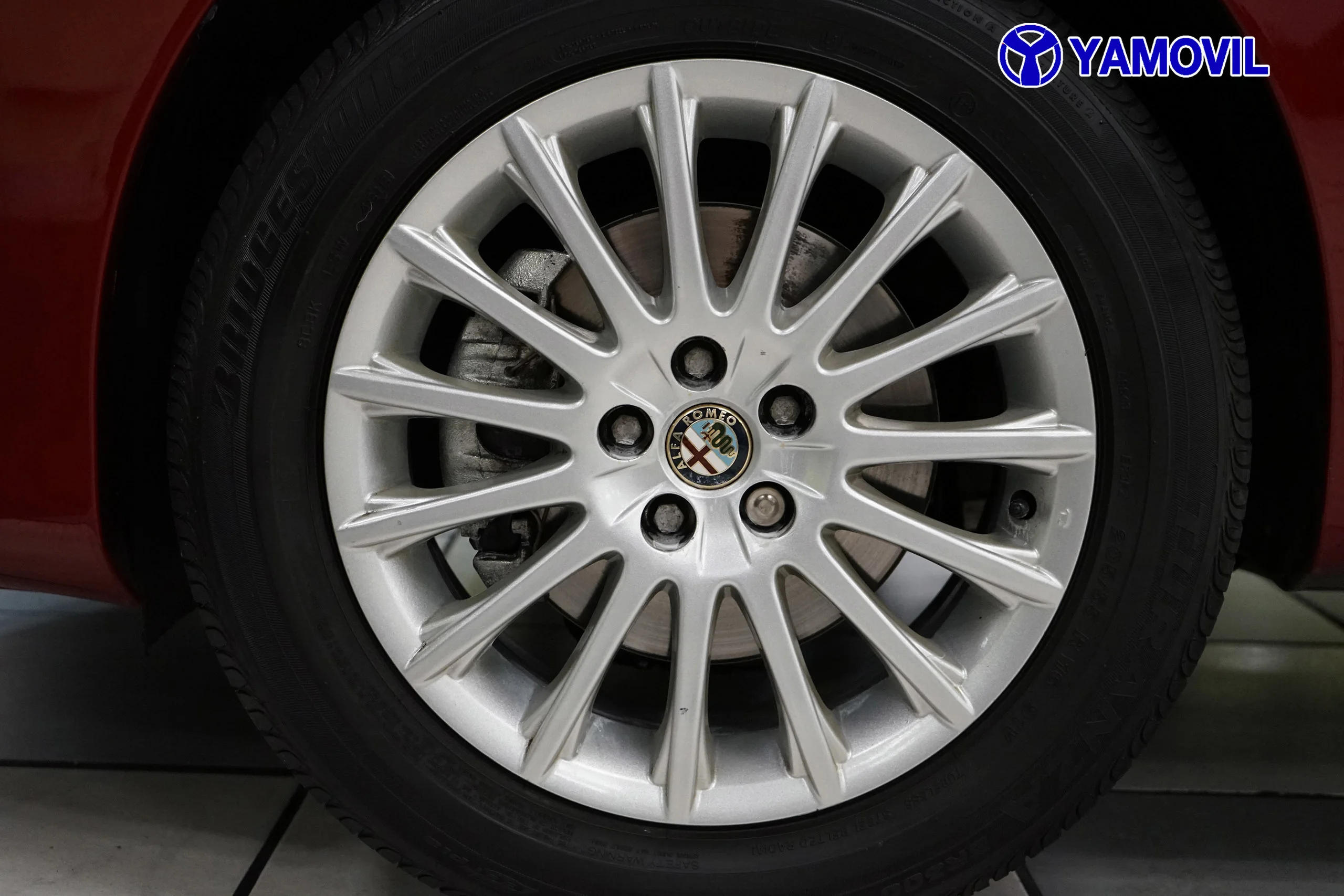 Alfa Romeo 147 1.6 TS Distinctive 77 kW (105 CV) - Foto 12