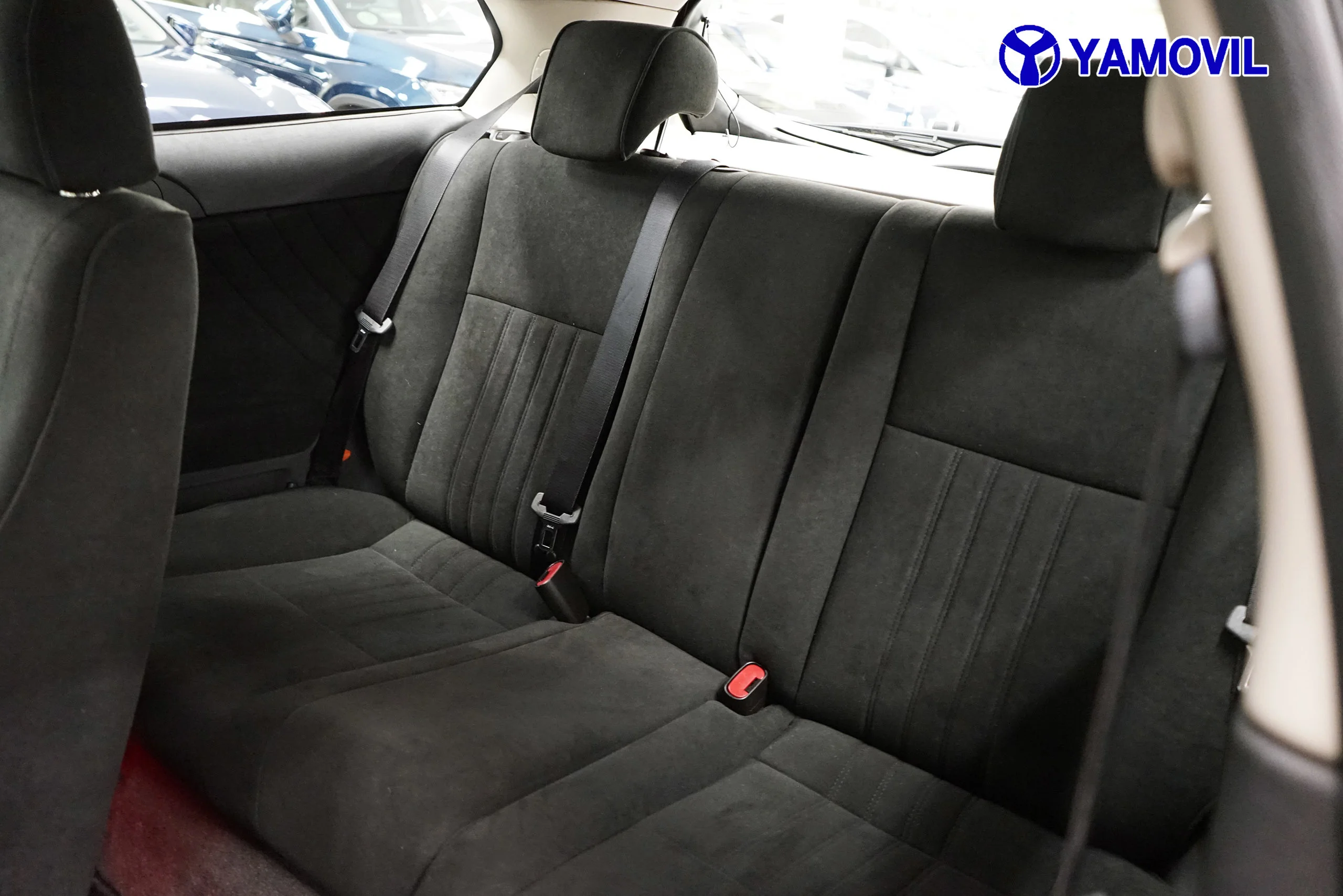 Alfa Romeo 147 1.6 TS Distinctive 77 kW (105 CV) - Foto 14