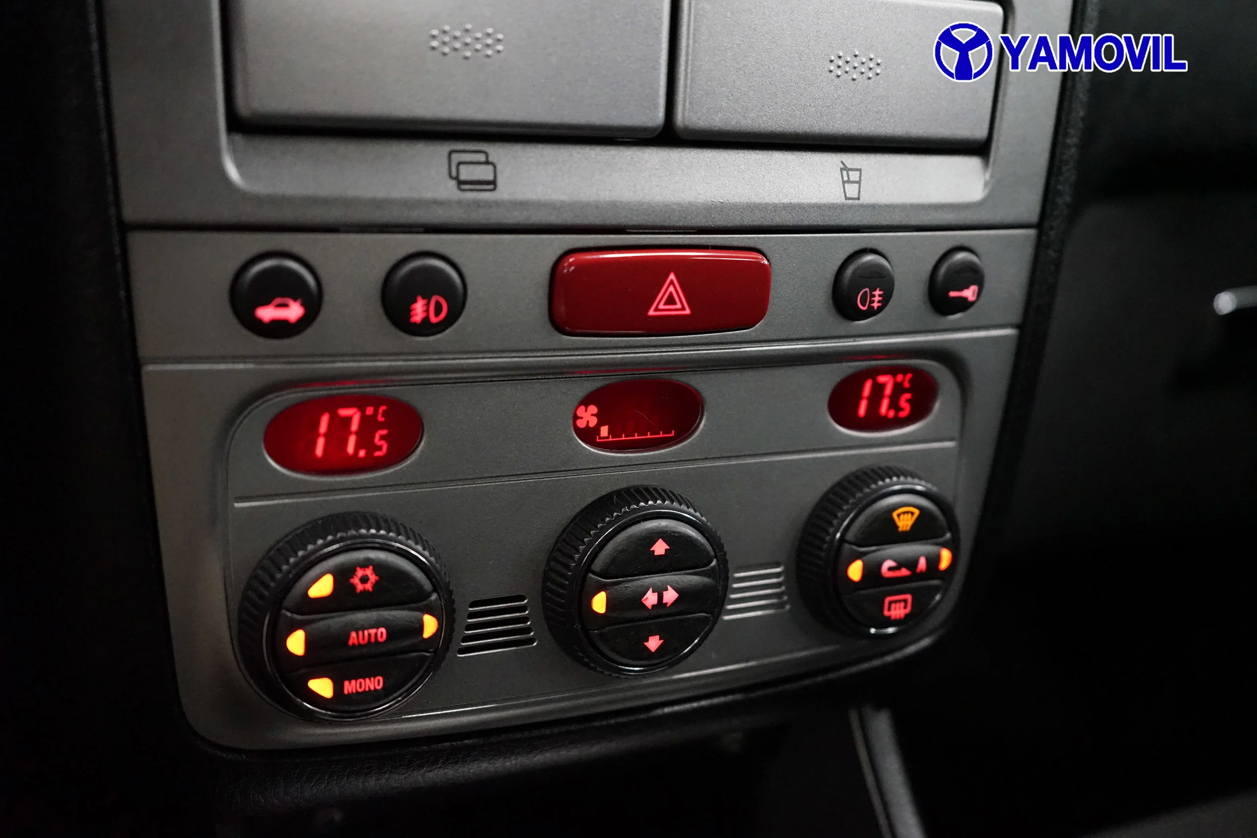 Alfa Romeo 147 1.6 TS Distinctive 77 kW (105 CV) - Foto 25