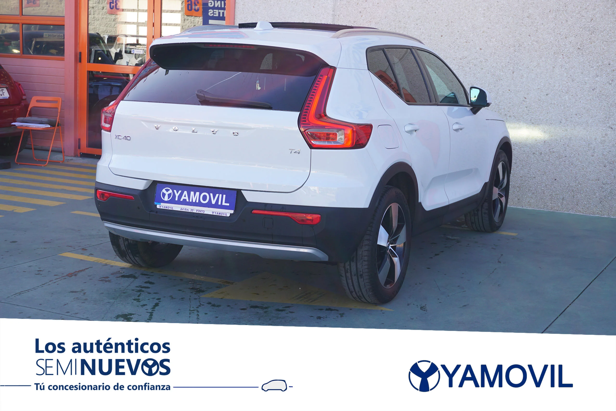 Volvo XC 40 2.0 T4 MOMENTUM 5P - Foto 4