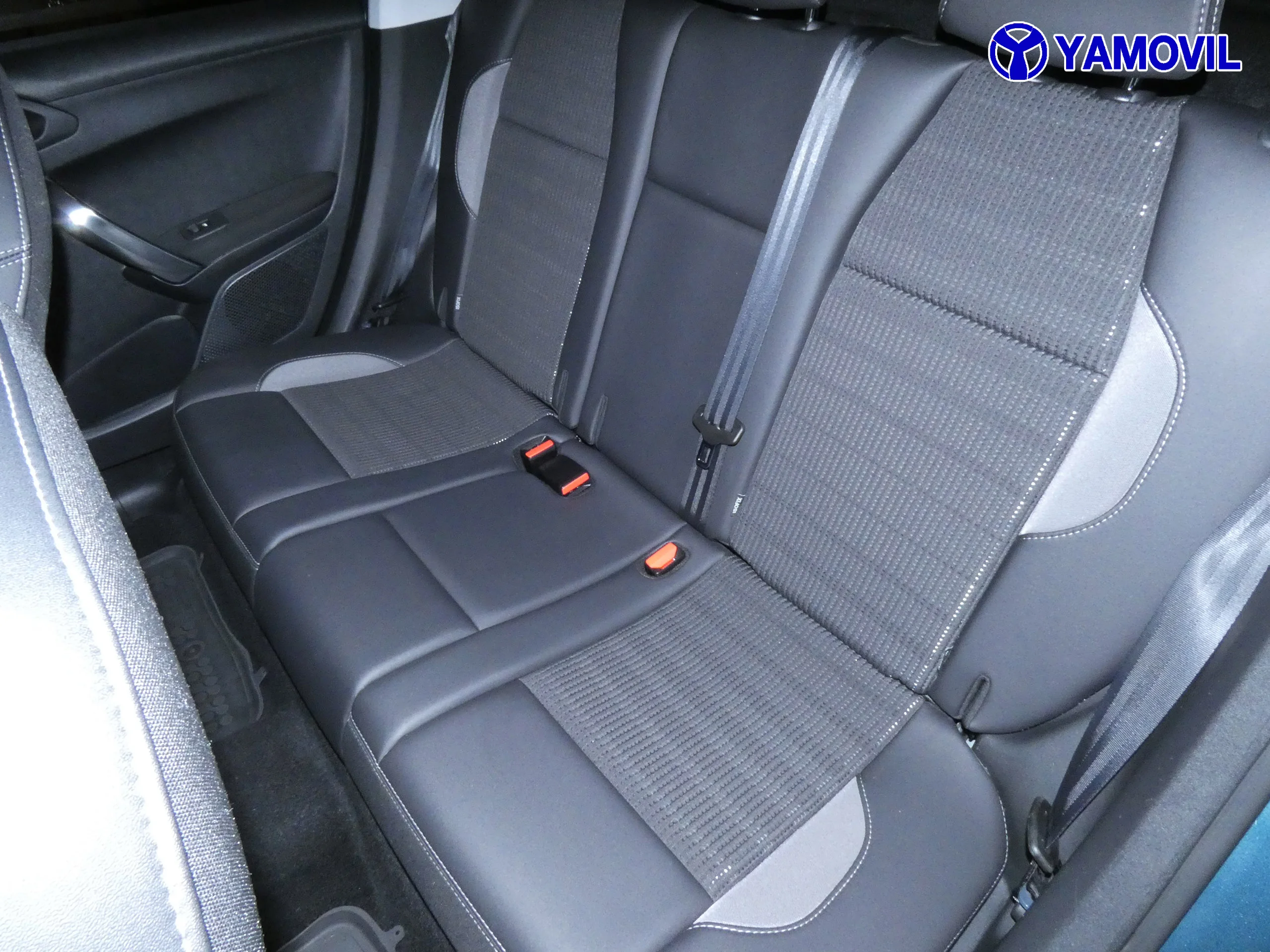 Peugeot 2008 1.6 HDi ALLURE 5P - Foto 14
