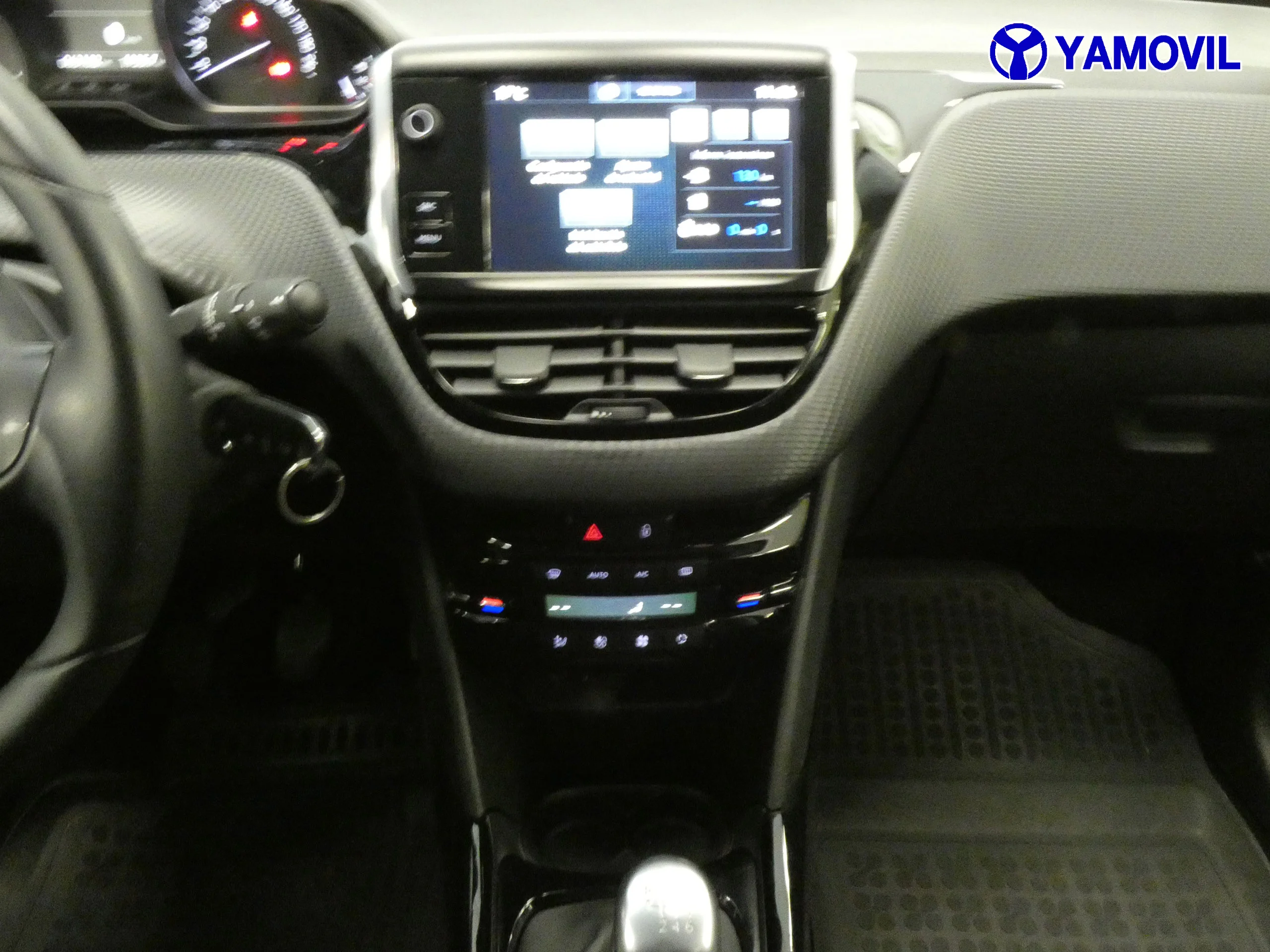Peugeot 2008 1.6 HDi ALLURE 5P - Foto 22