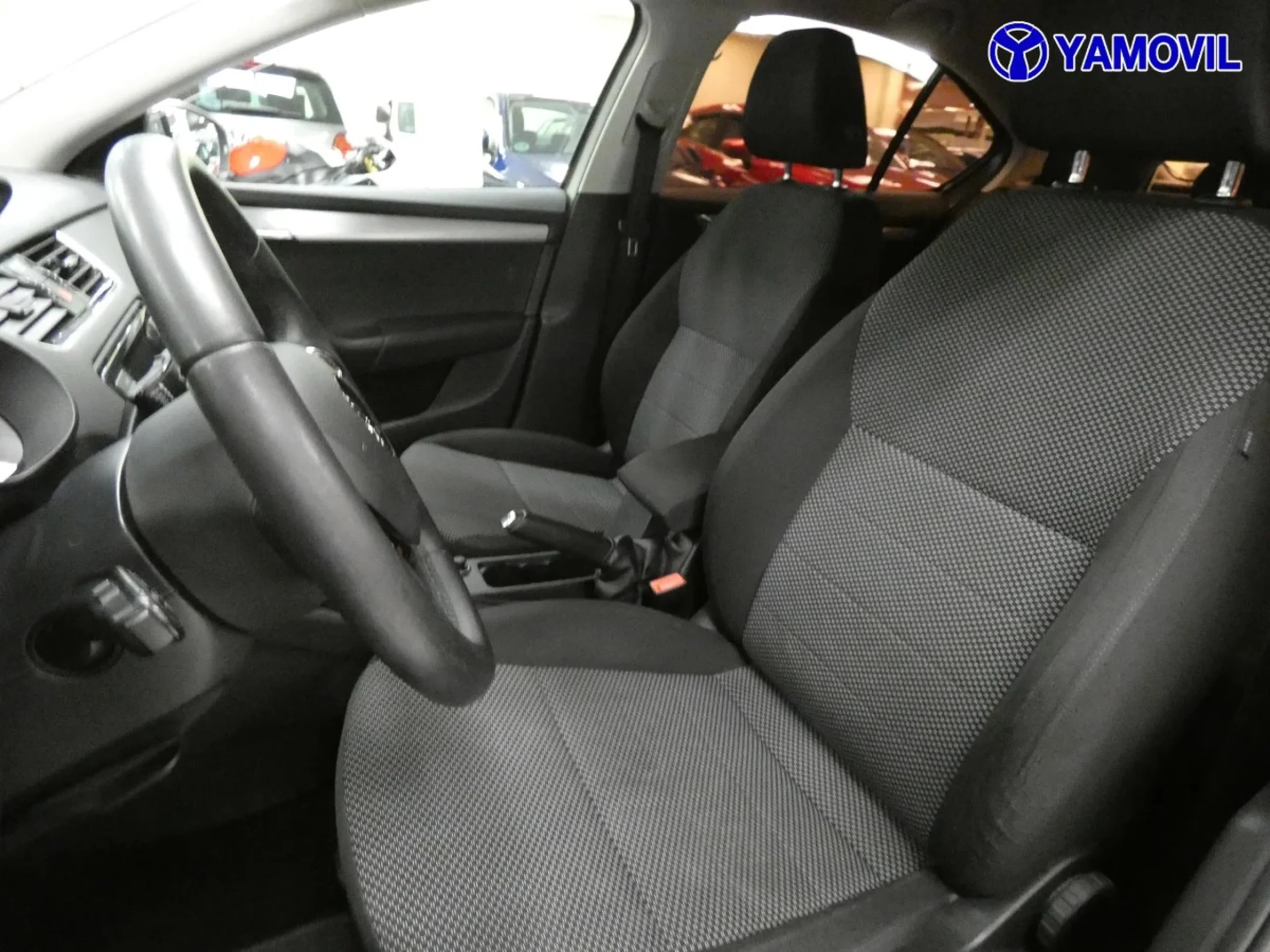 Skoda Octavia 1.6 TDI CR Ambition 77 kW (105 CV) - Foto 13