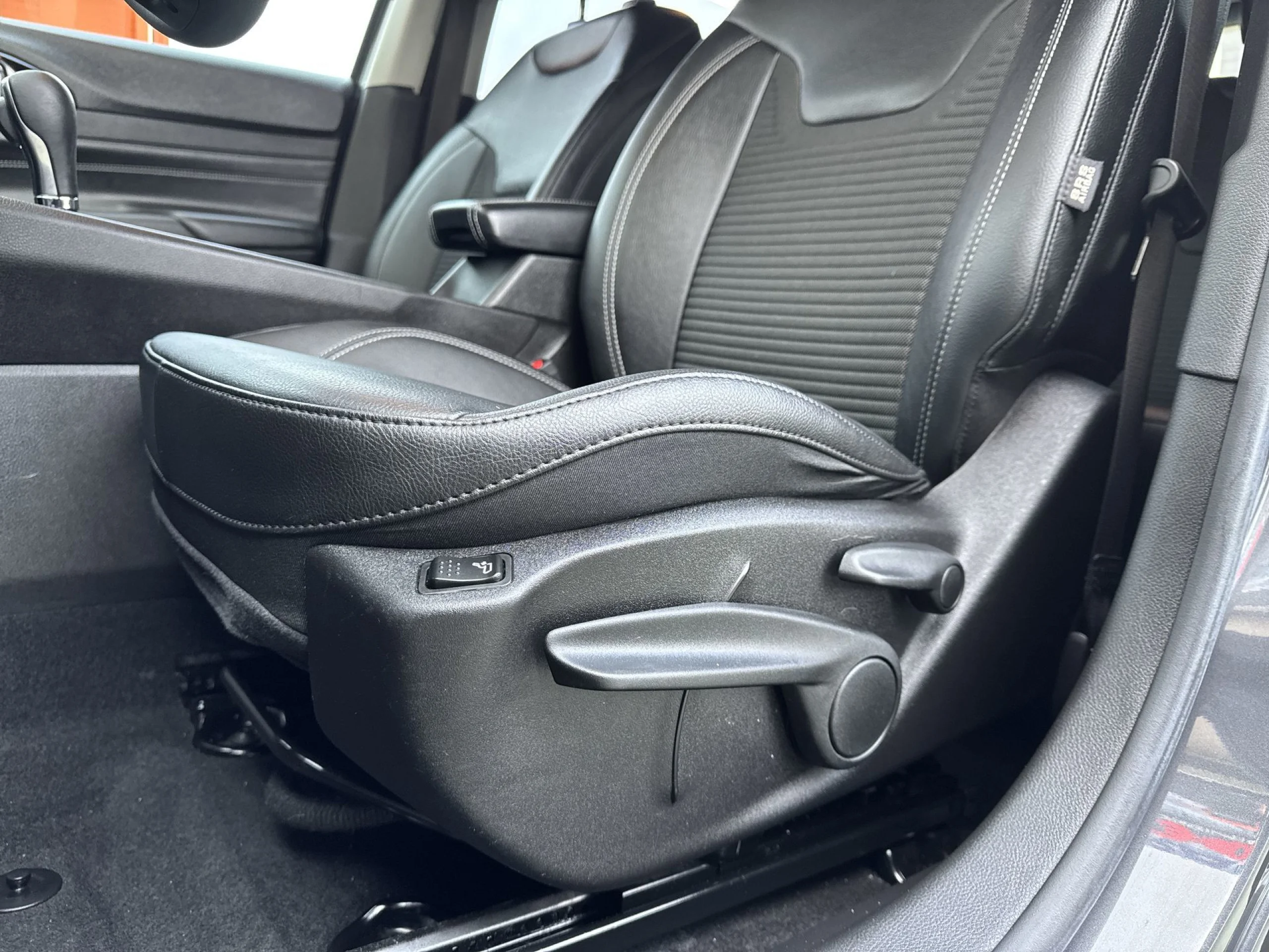 Jeep Compass 1.3 Gse Limited 4x2 DCT 110 kW (150 CV) - Foto 9