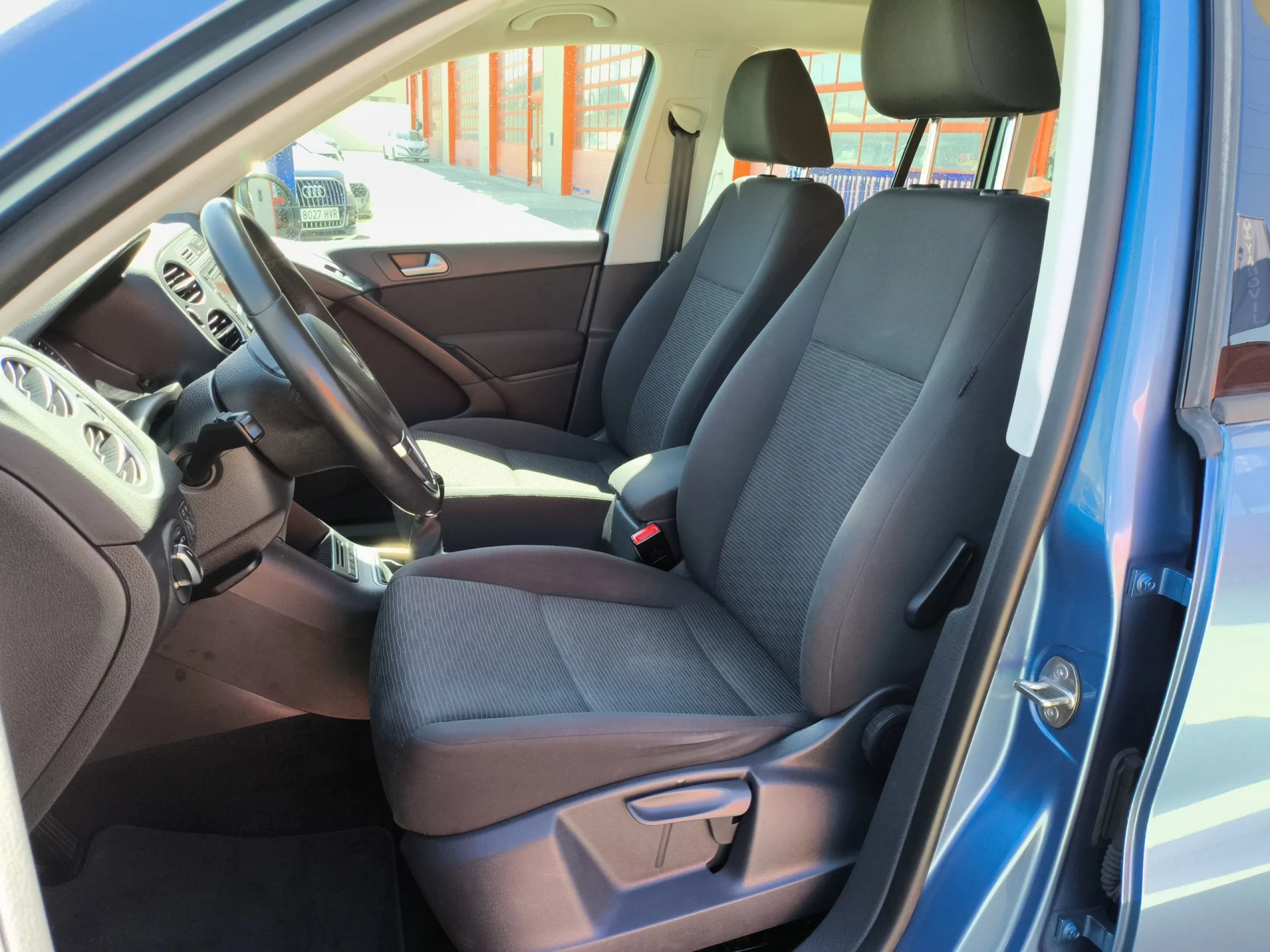 Volkswagen Tiguan T1 2.0 TDI BMT 4x2 81 kW (110 CV) - Foto 8