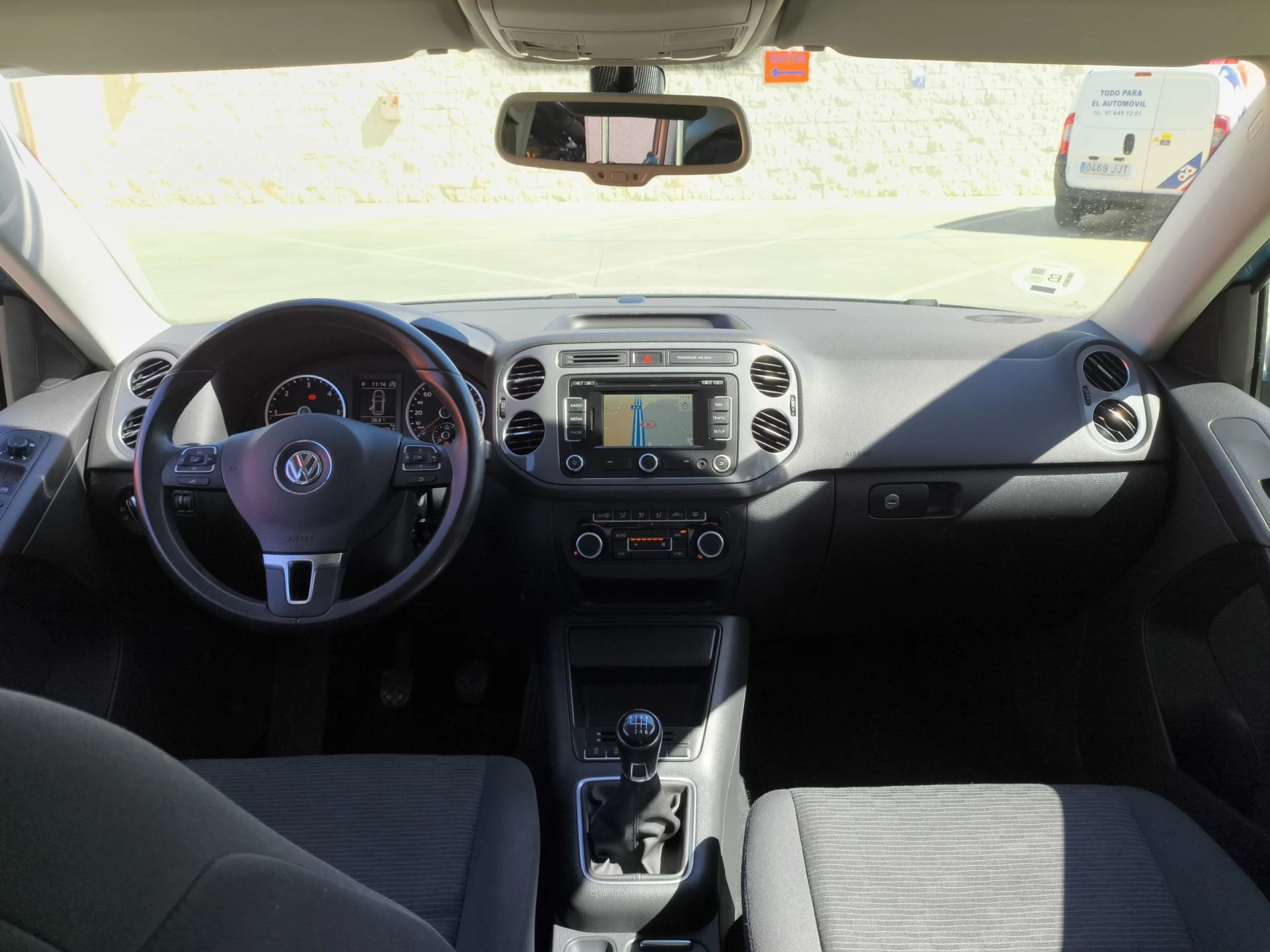 Volkswagen Tiguan T1 2.0 TDI BMT 4x2 81 kW (110 CV) - Foto 17