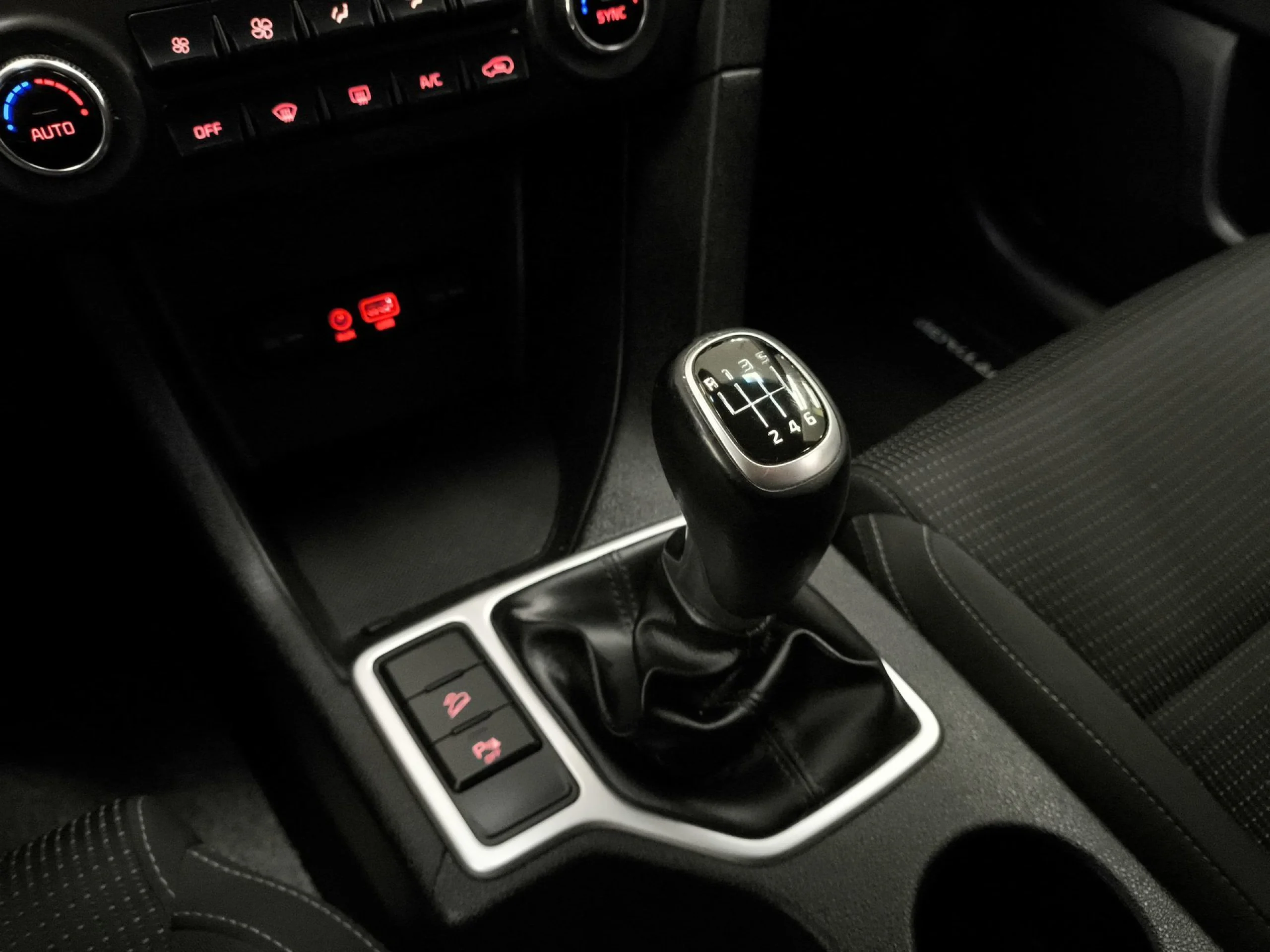 Kia Sportage 1.6 GDi x-Tech17 4x2 97 kW (132 CV) - Foto 20