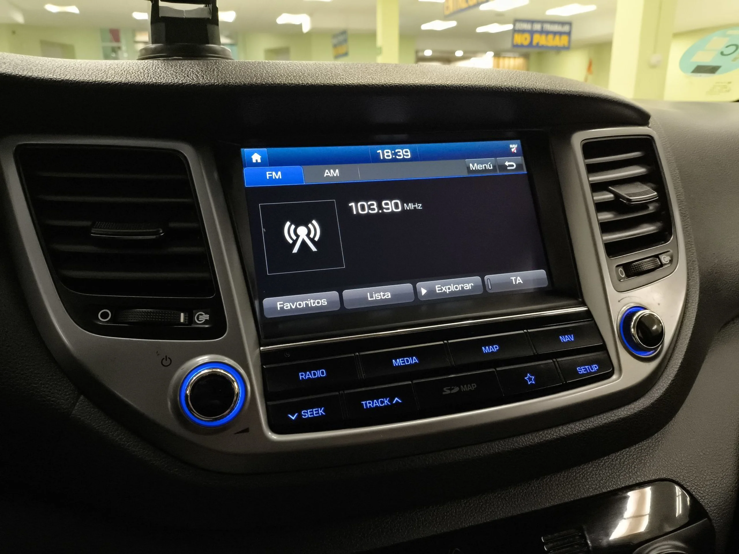 Hyundai Tucson 1.7 CRDI BlueDrive Link Sky 4x2  85 kW (115 CV) - Foto 19
